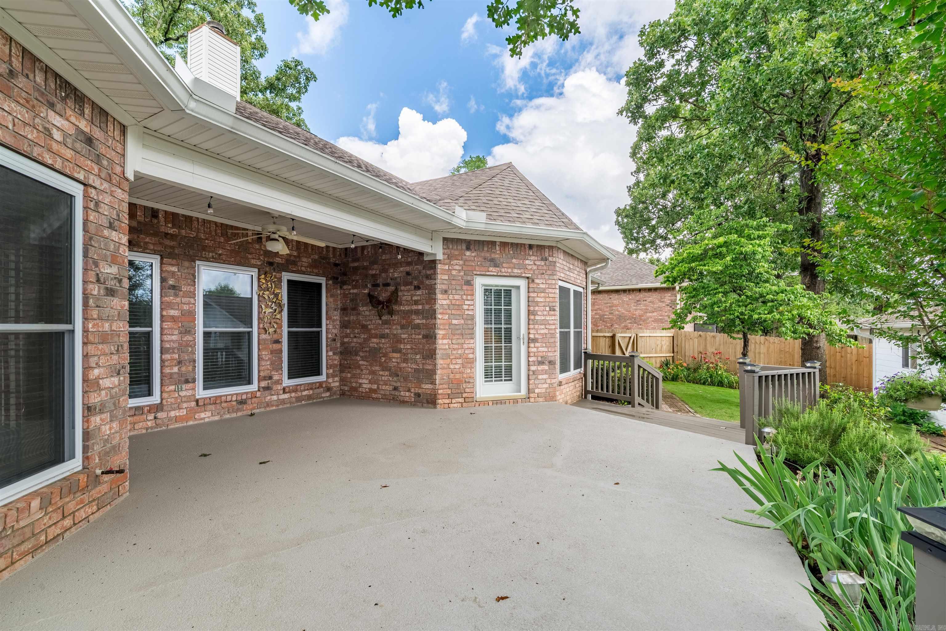 Lake Hamilton Outside - Residential