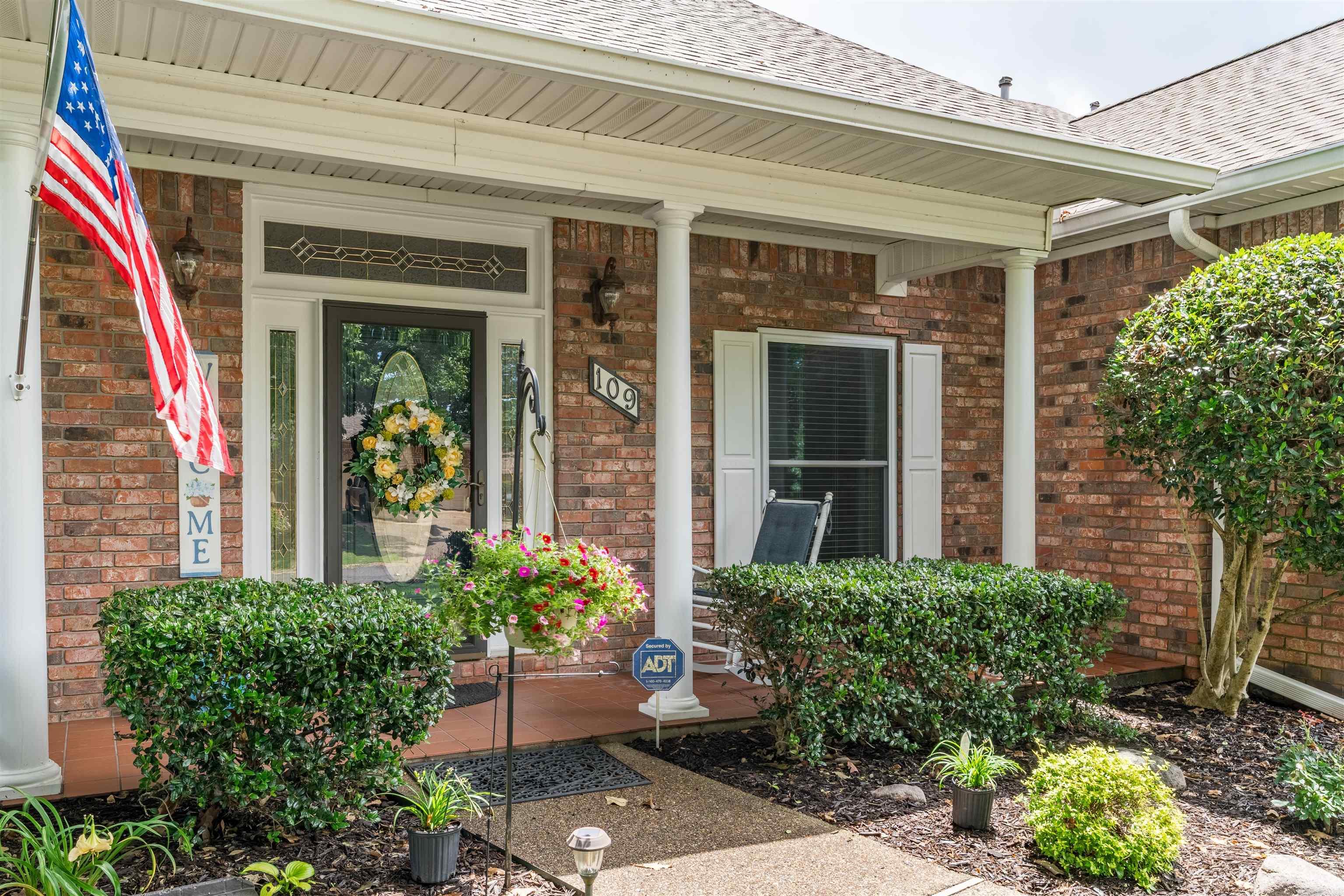 Lake Hamilton Outside - Residential
