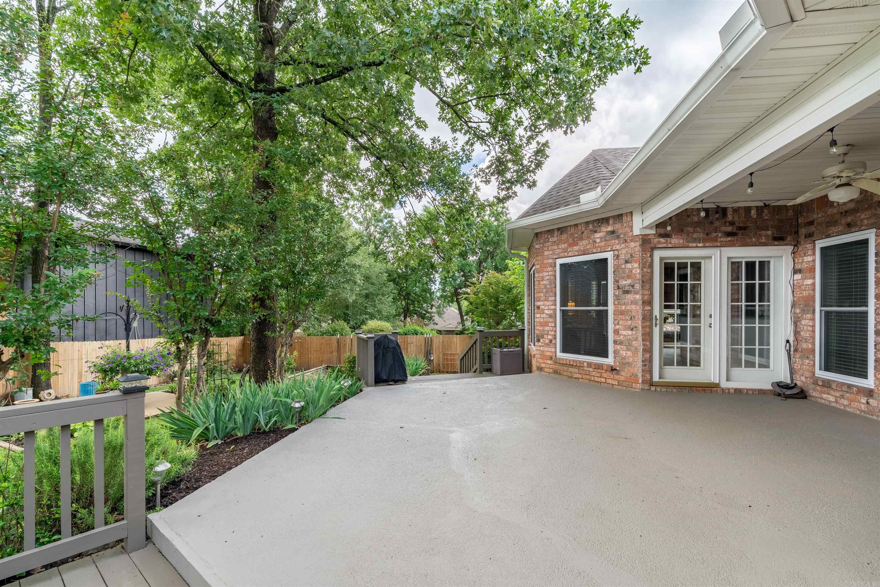 Lake Hamilton Outside - Residential