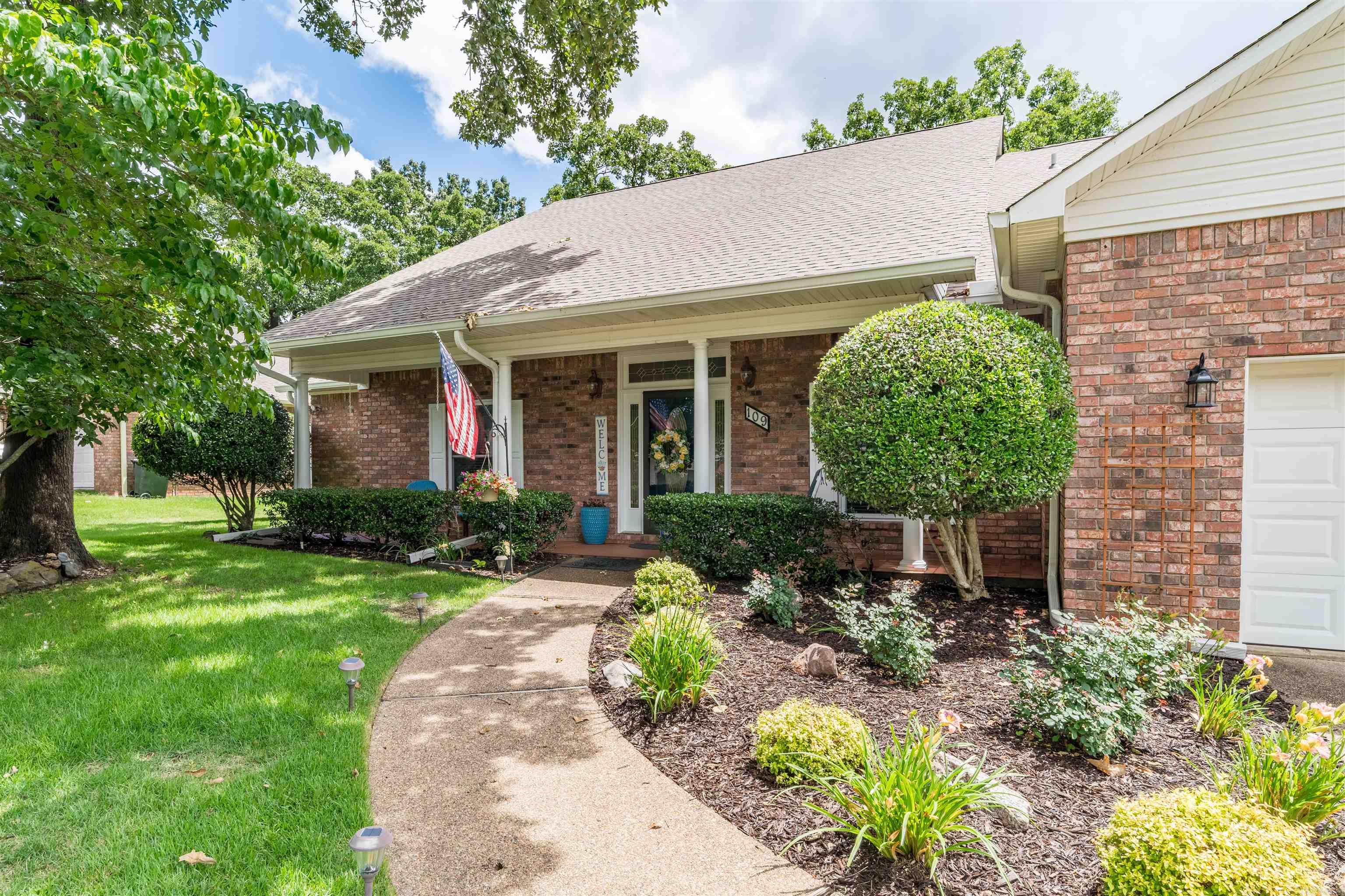 Lake Hamilton Outside - Residential