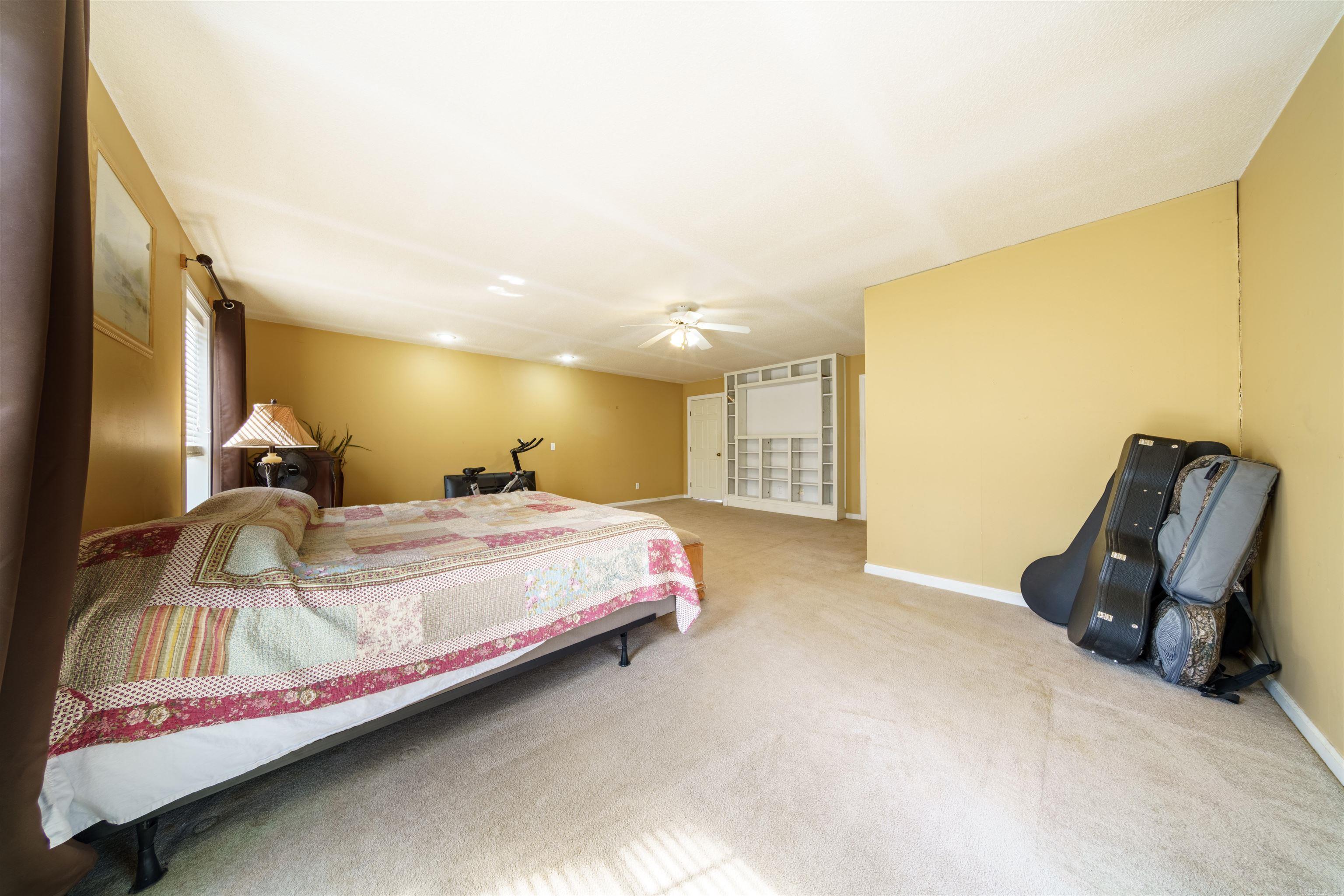 RIDGEVIEW ACRES - Residential