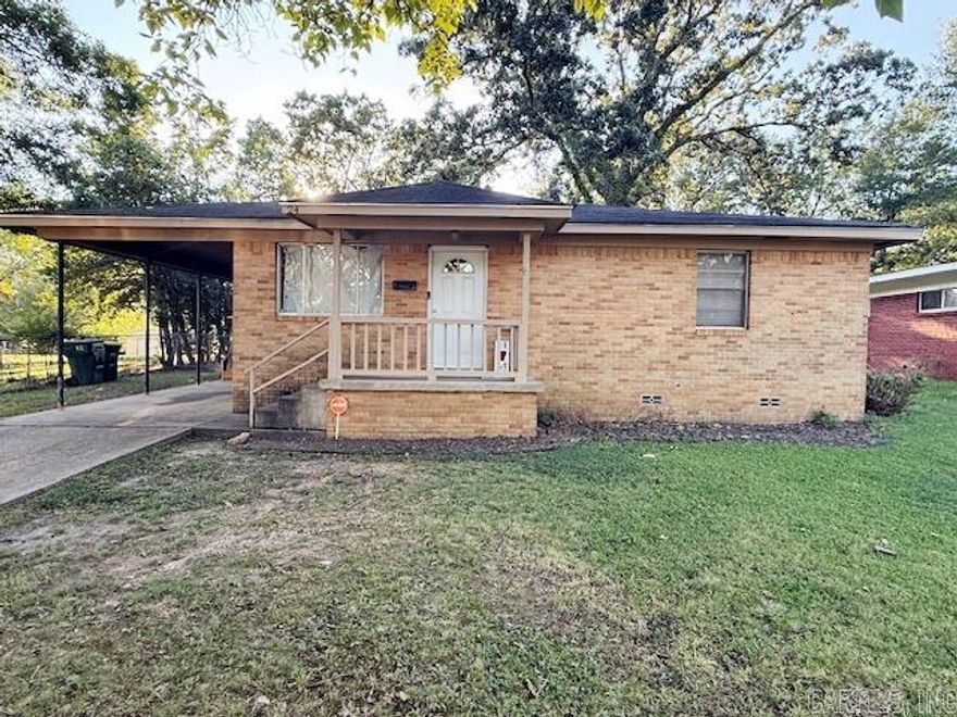 Welcome home to 24 Bellemeade Drive in Little Rock just steps away from UALR. This adorable 2 bedroom, 1 bathroom home is ready for its new tenants to arrive. With a large fenced in backyard, you are welcome to bring your pets to explore all this home has to offer.  Non-refundable pet deposit $150/pet with a max limit of two pets.  Schedule your showing today by contacting Amber Lewis, McGraw Realtors at alewis@mcgrawrealtors.com!