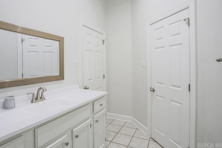 CHENAL VALLEY BRETAGNE CIRCLE - Residential