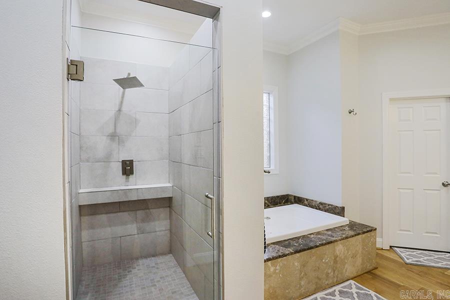 CHENAL VALLEY BRETAGNE CIRCLE - Residential