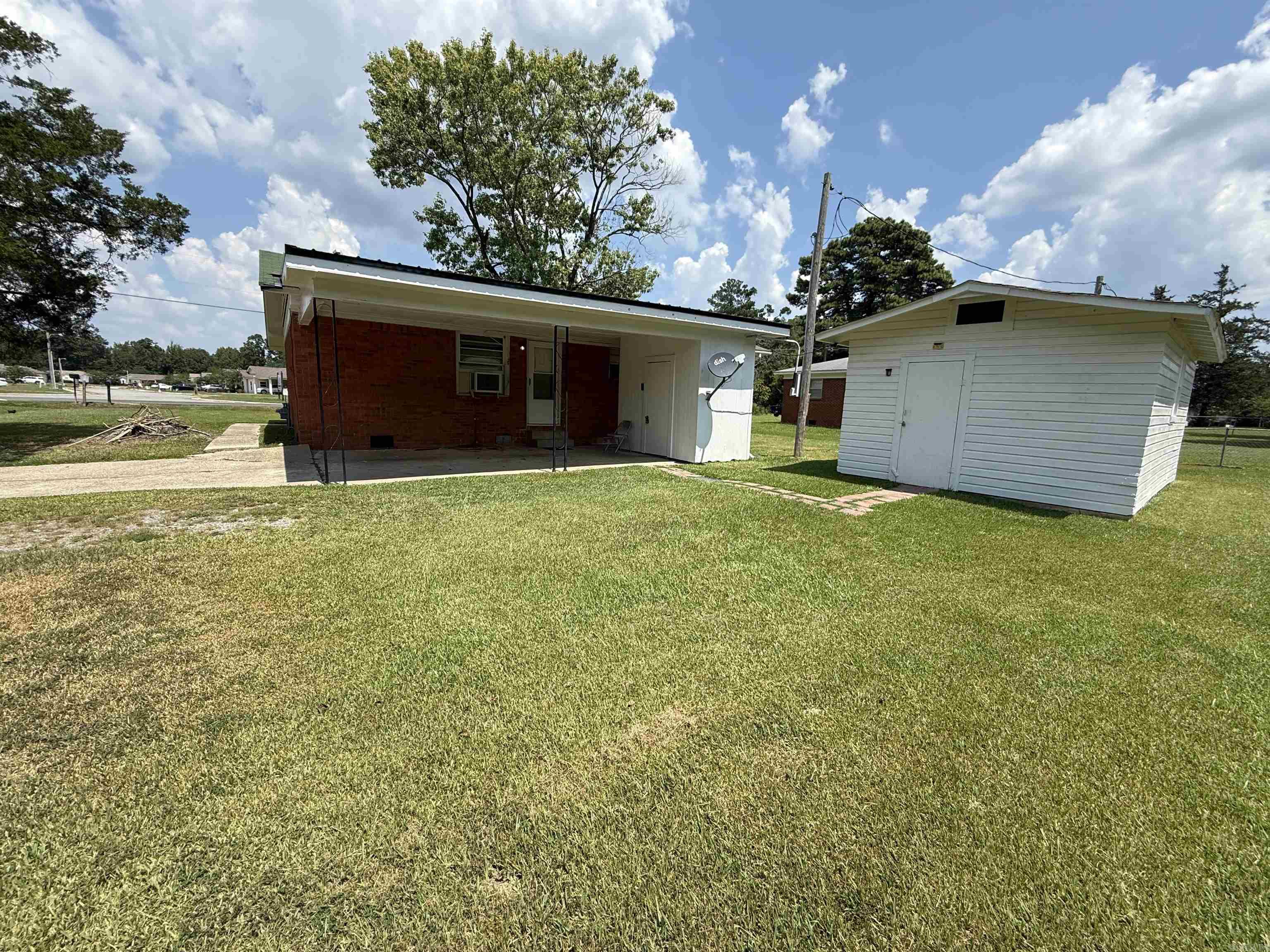 CW FREER - Residential