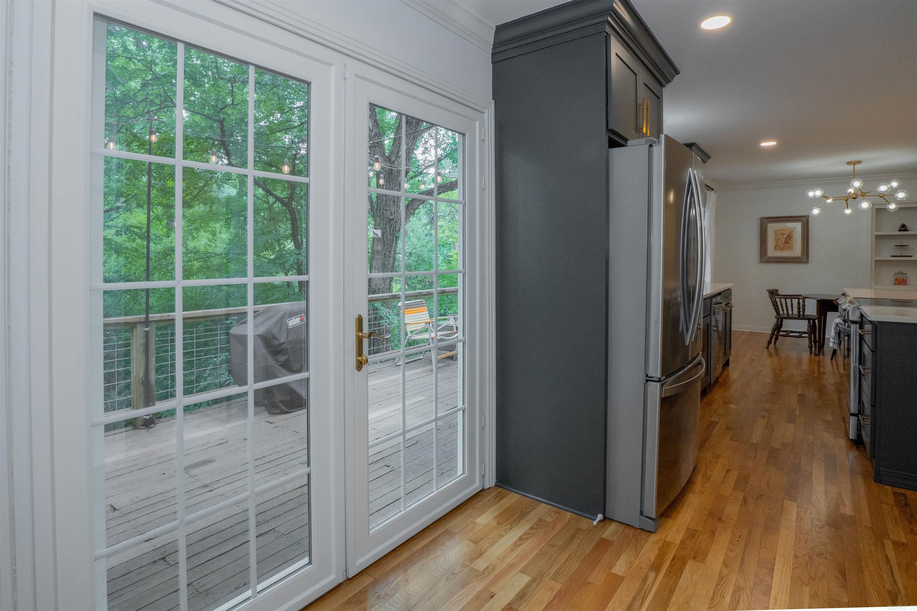 LEAWOOD MANOR - Residential