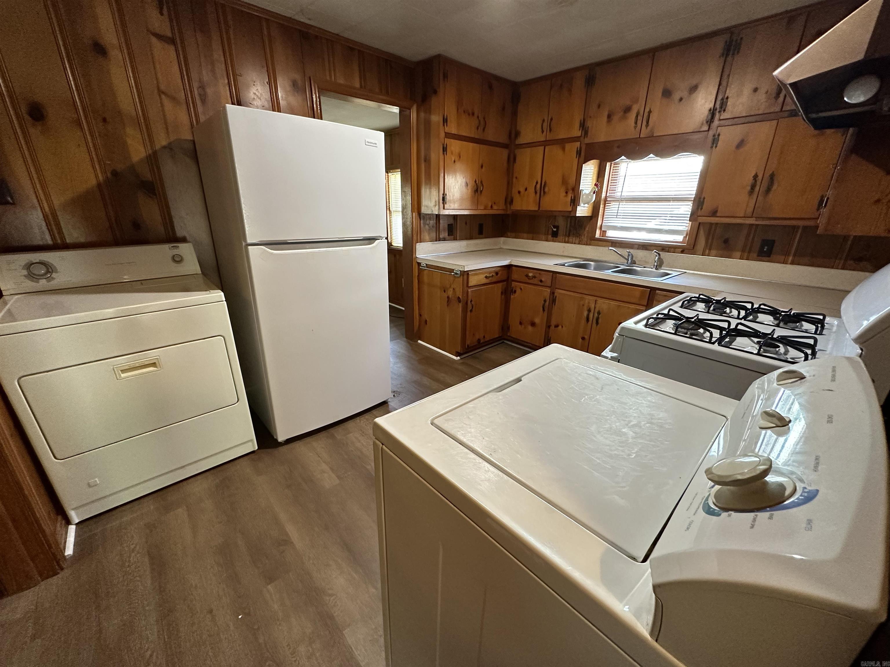 Baker Jones - Residential Lease