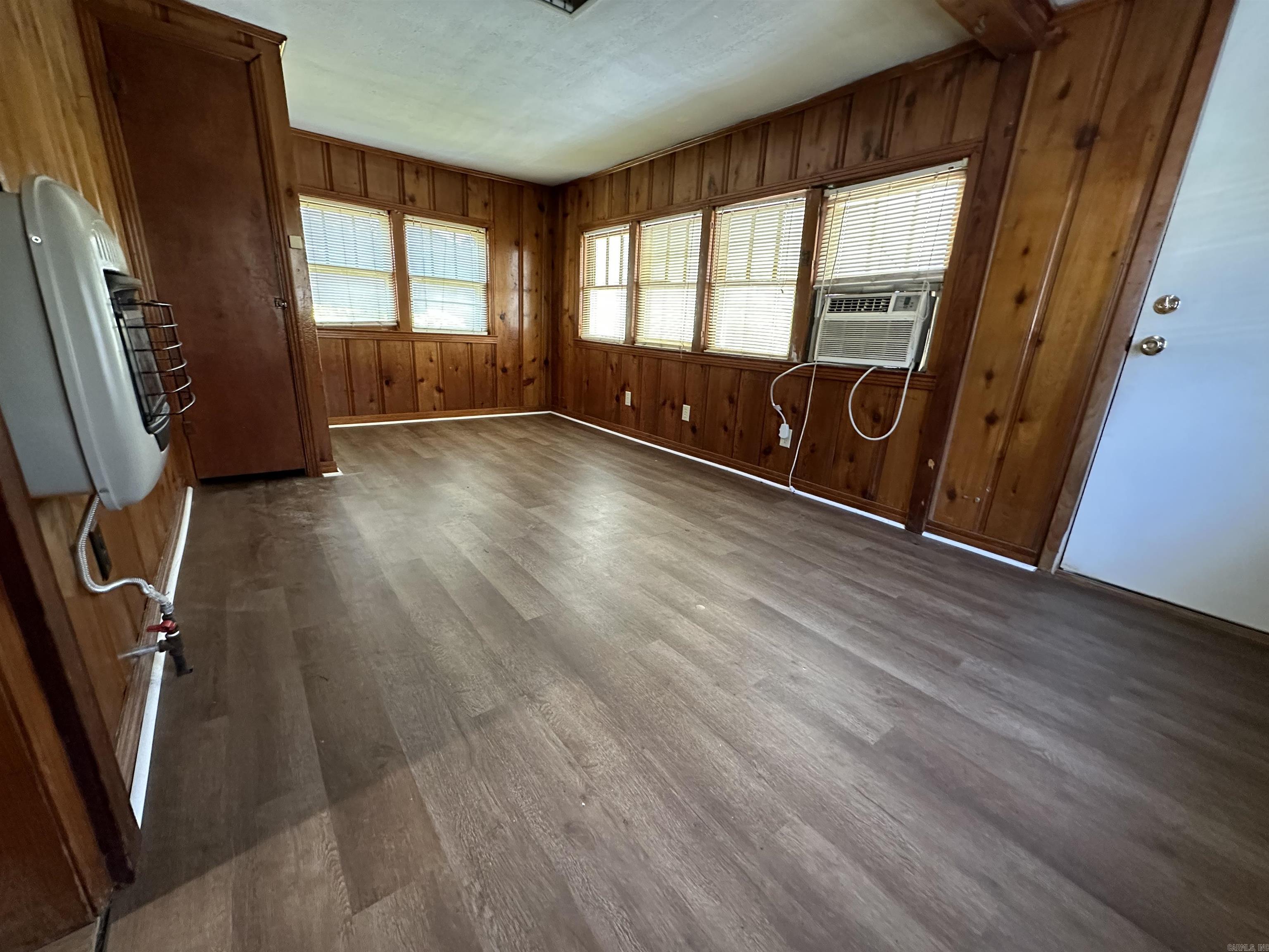 Baker Jones - Residential Lease