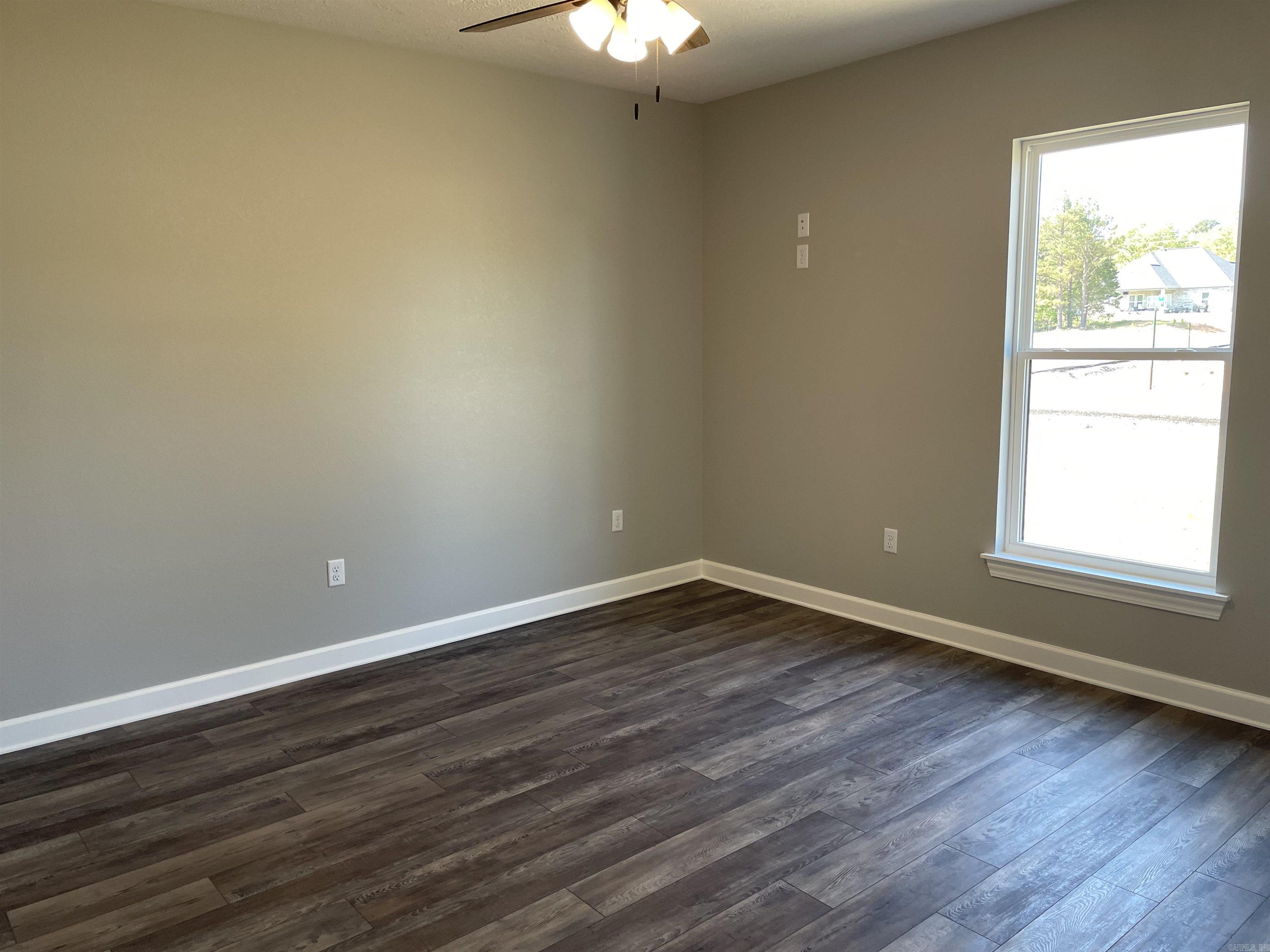 COYOTE RIDGE - Residential