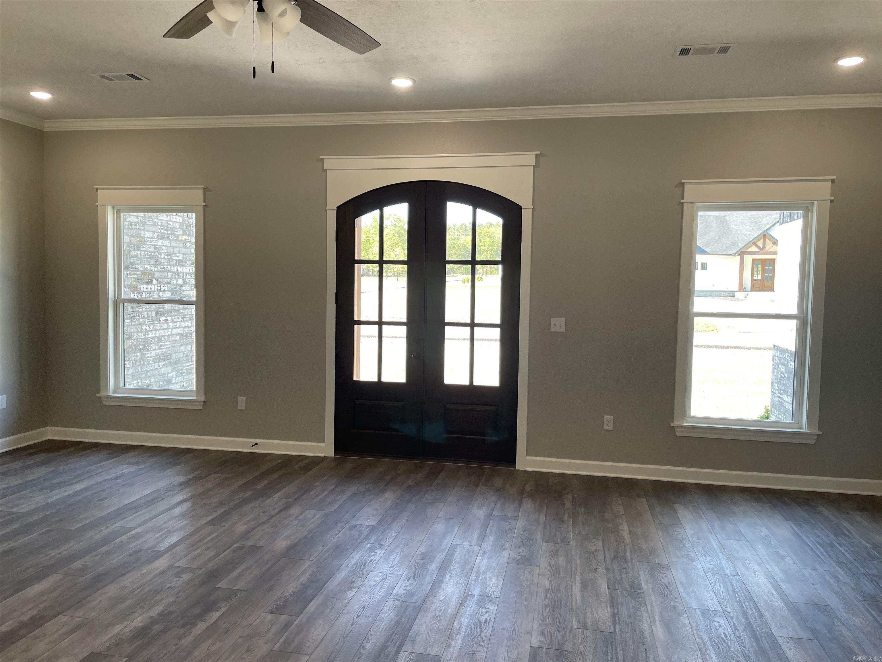 COYOTE RIDGE - Residential