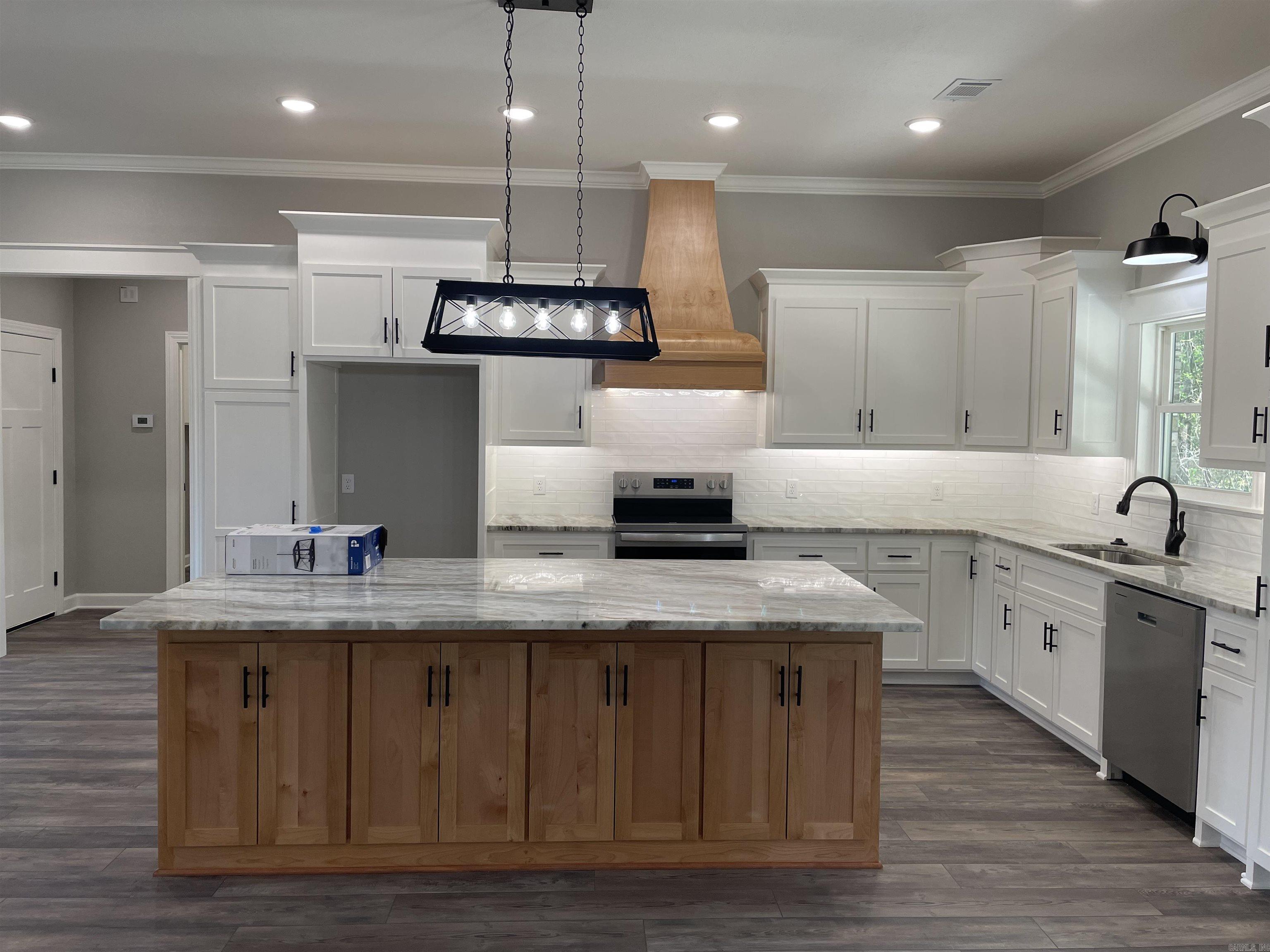 COYOTE RIDGE - Residential