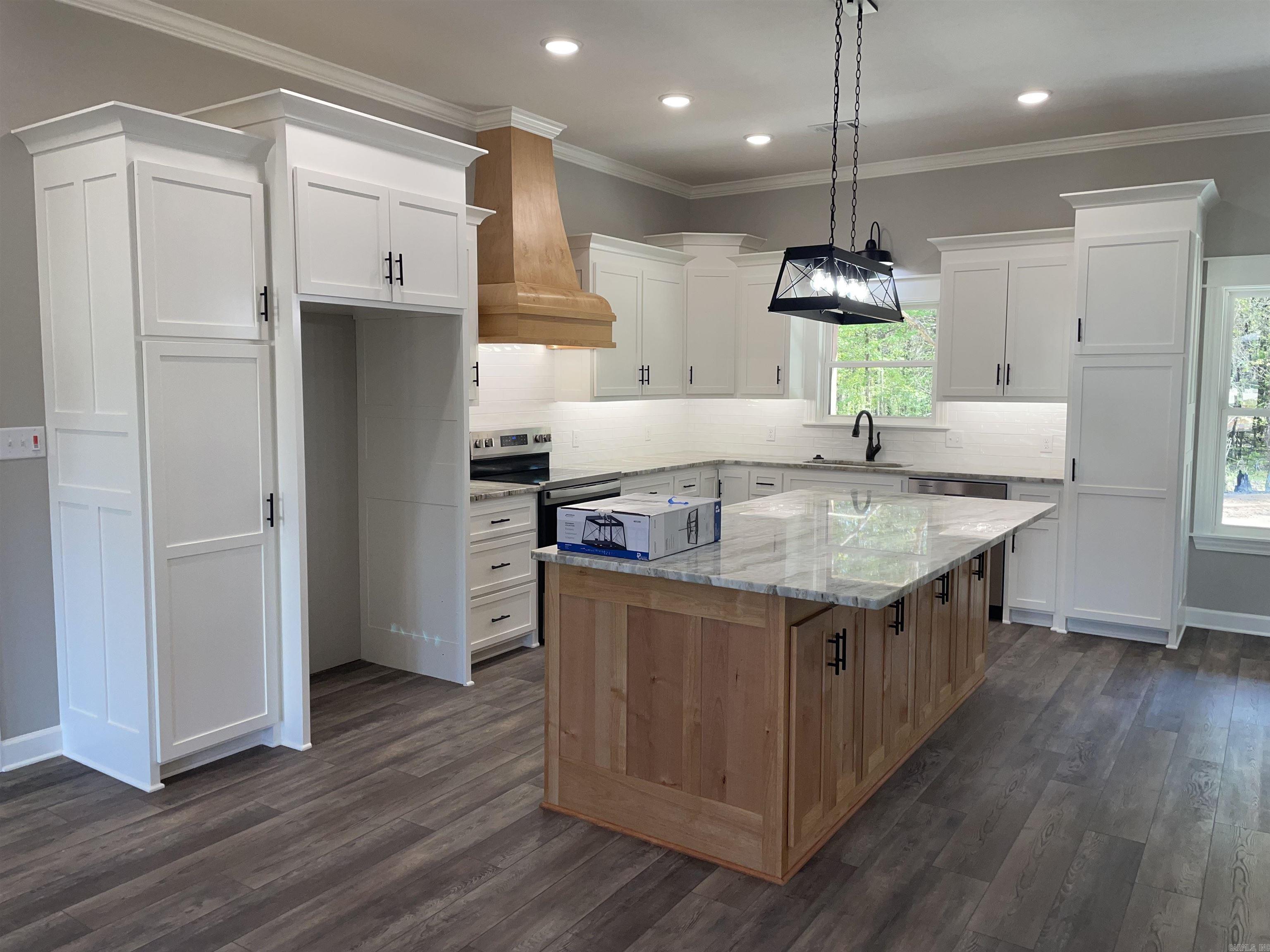 COYOTE RIDGE - Residential