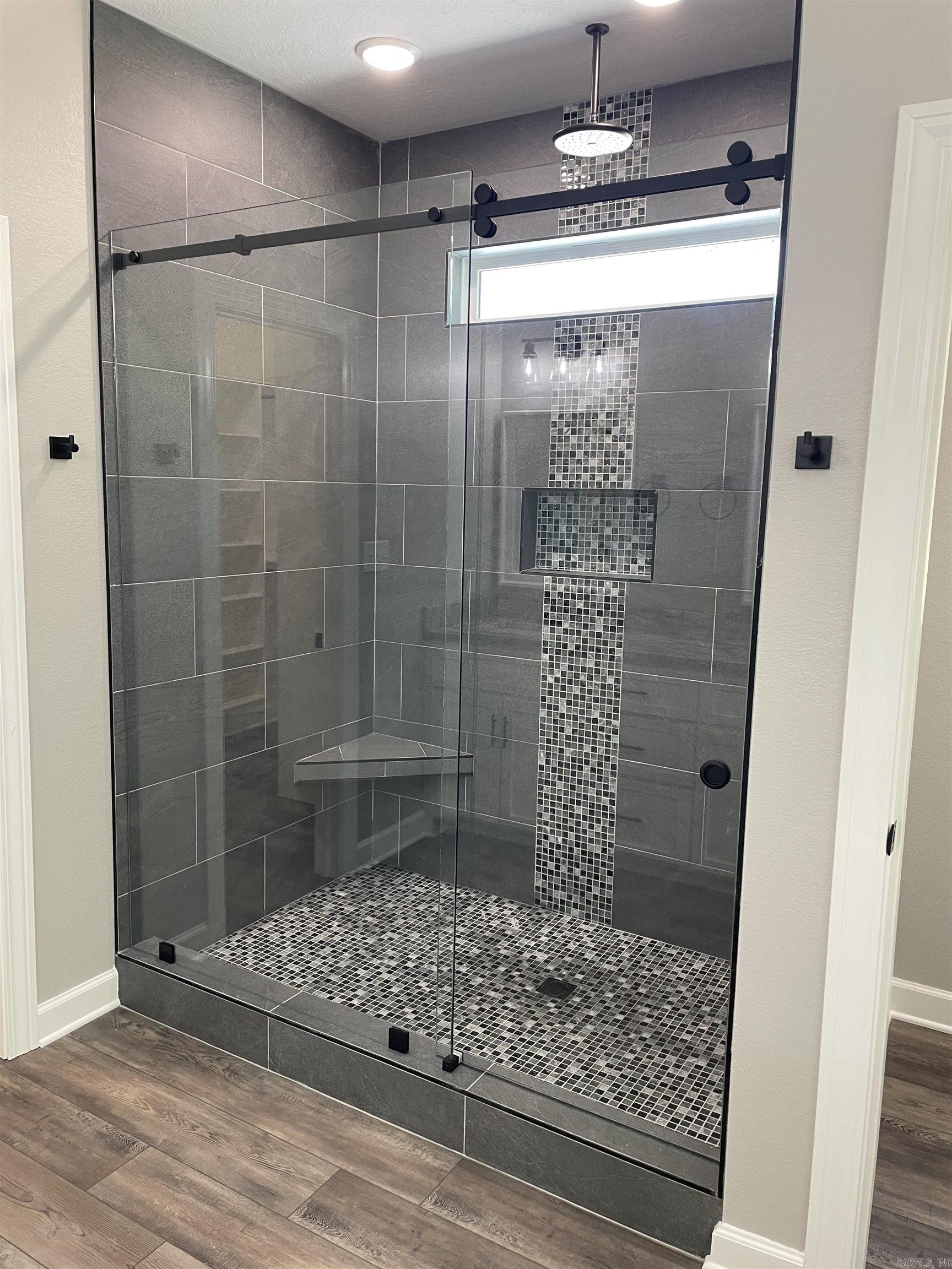 COYOTE RIDGE - Residential