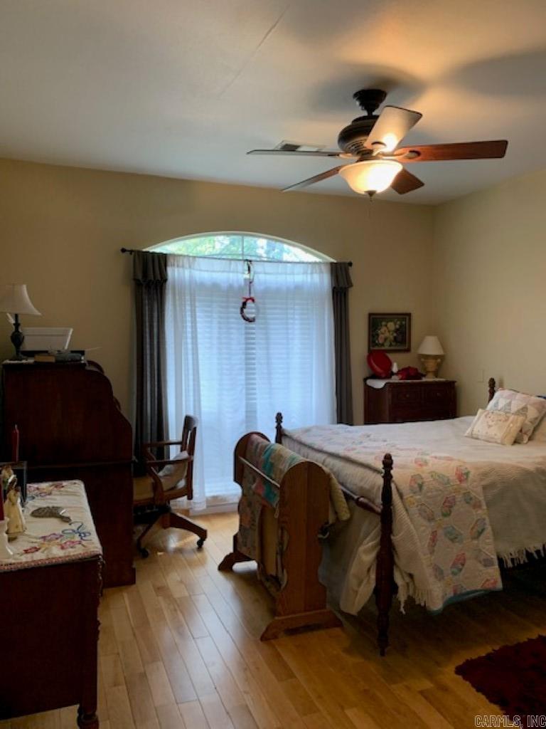 EMERALD VALLEY - Residential