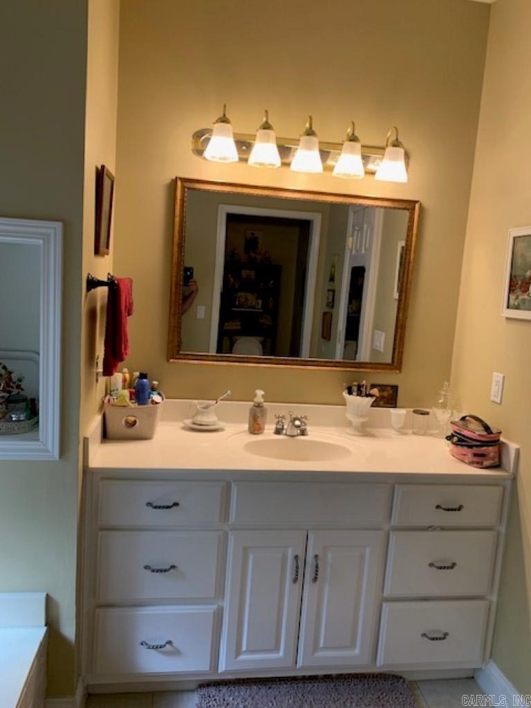 EMERALD VALLEY - Residential