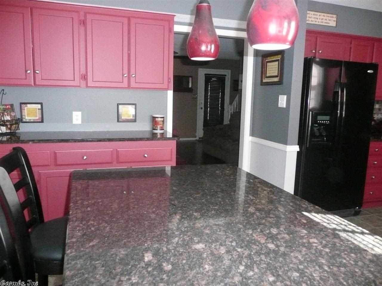 CHERRY CREEK - Residential