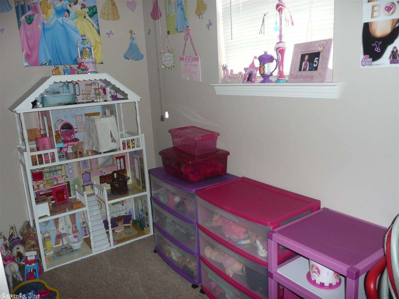 CHERRY CREEK - Residential