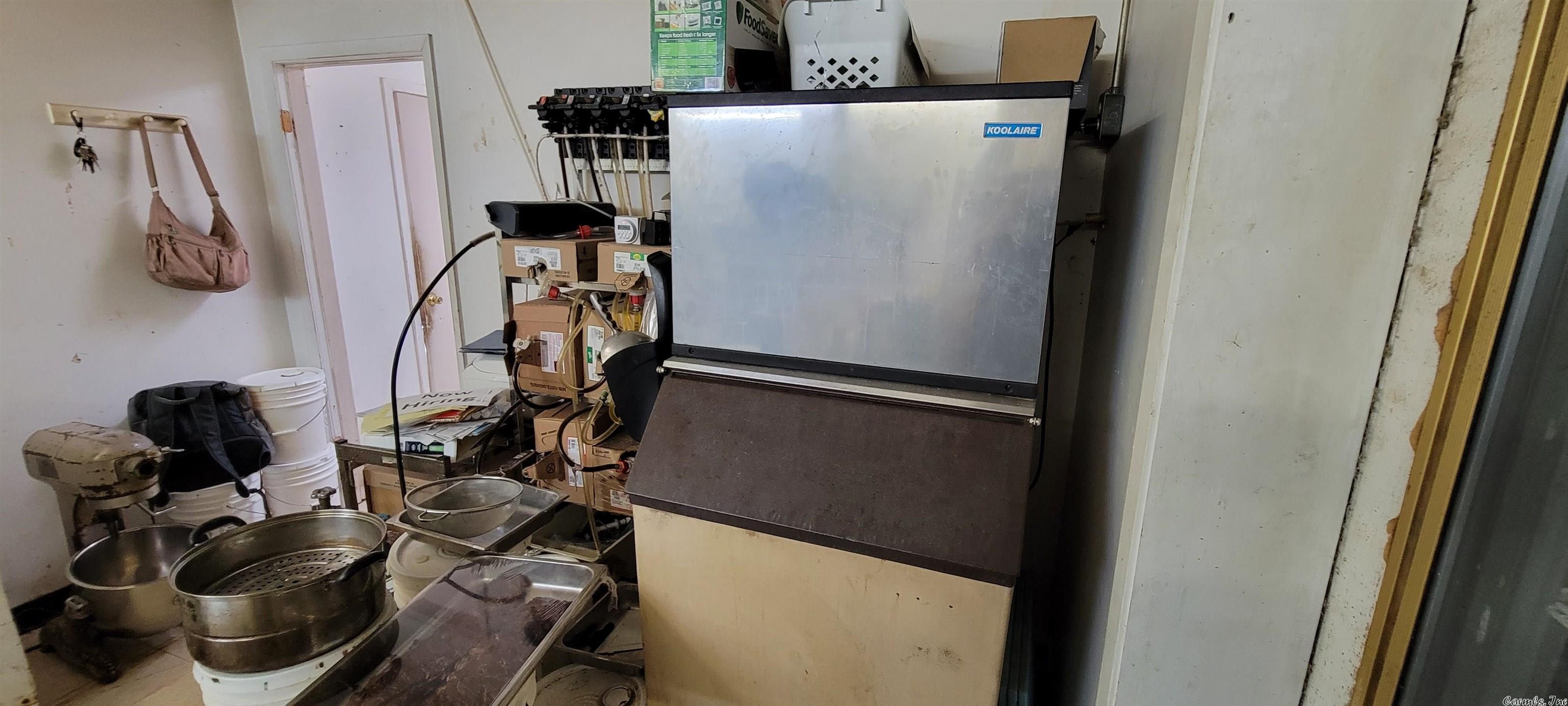 Metes & Bounds - Commercial Sale