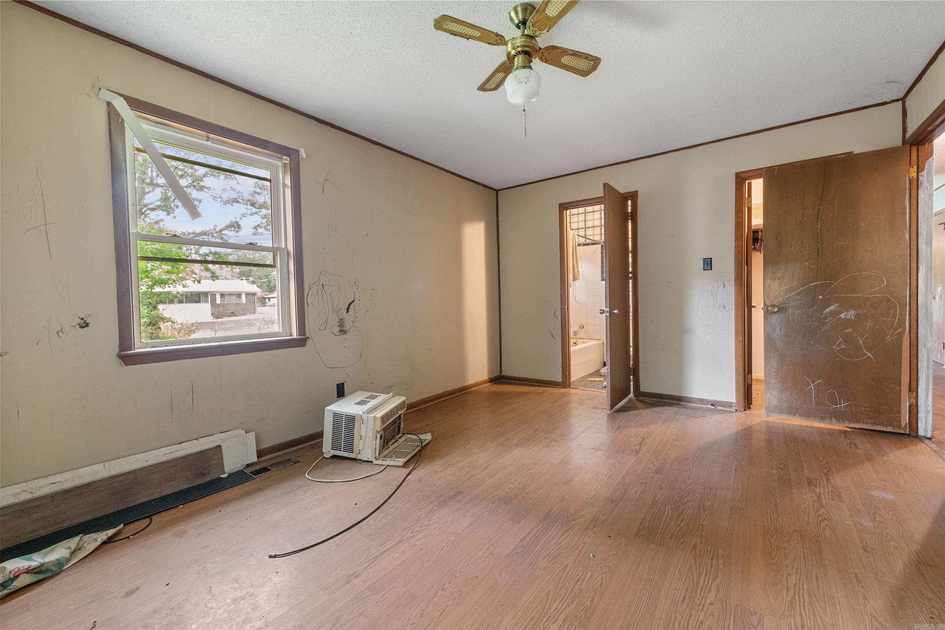 ARBOR OAKS - Residential