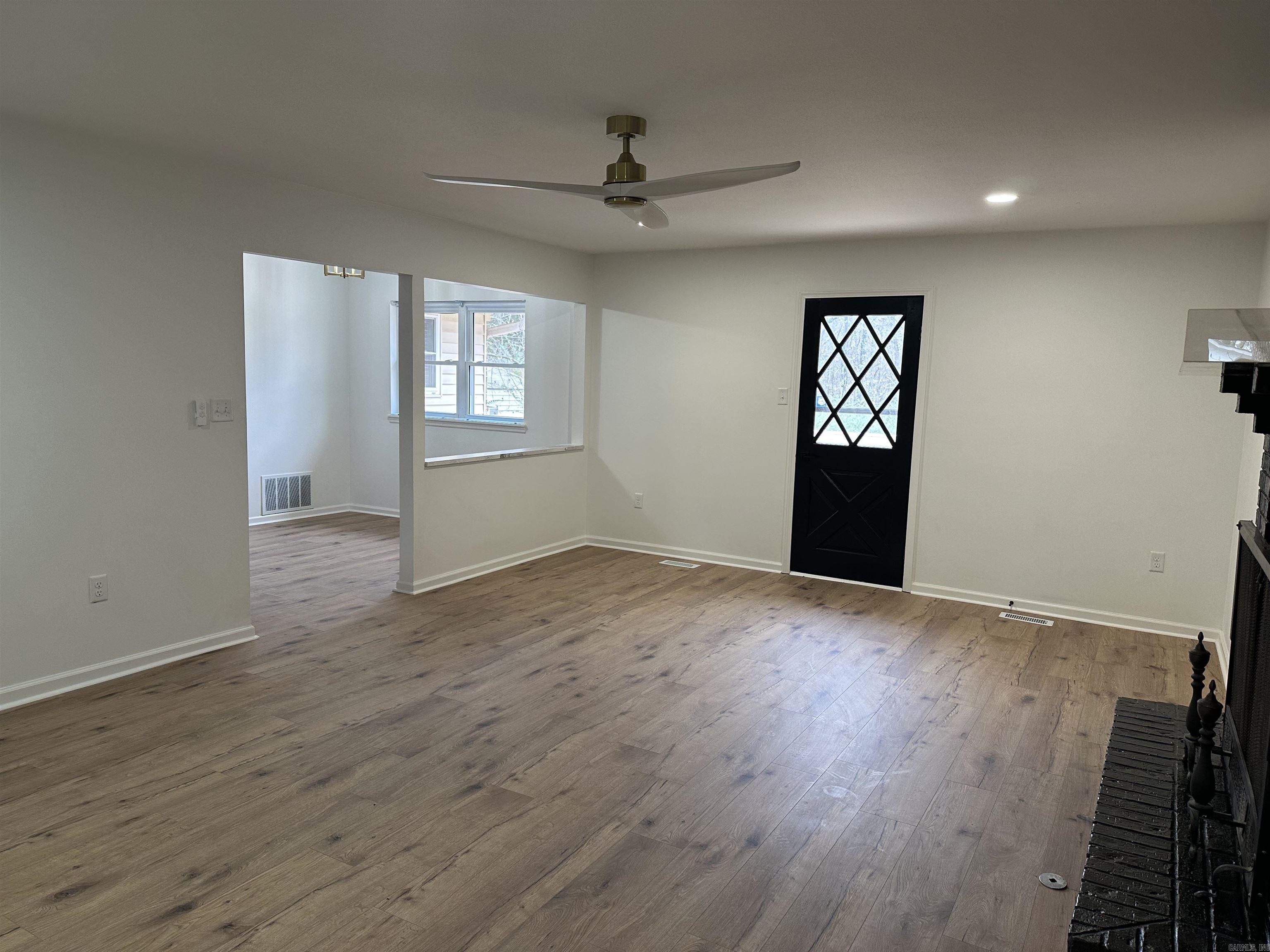 INDIAN HILLS - Residential