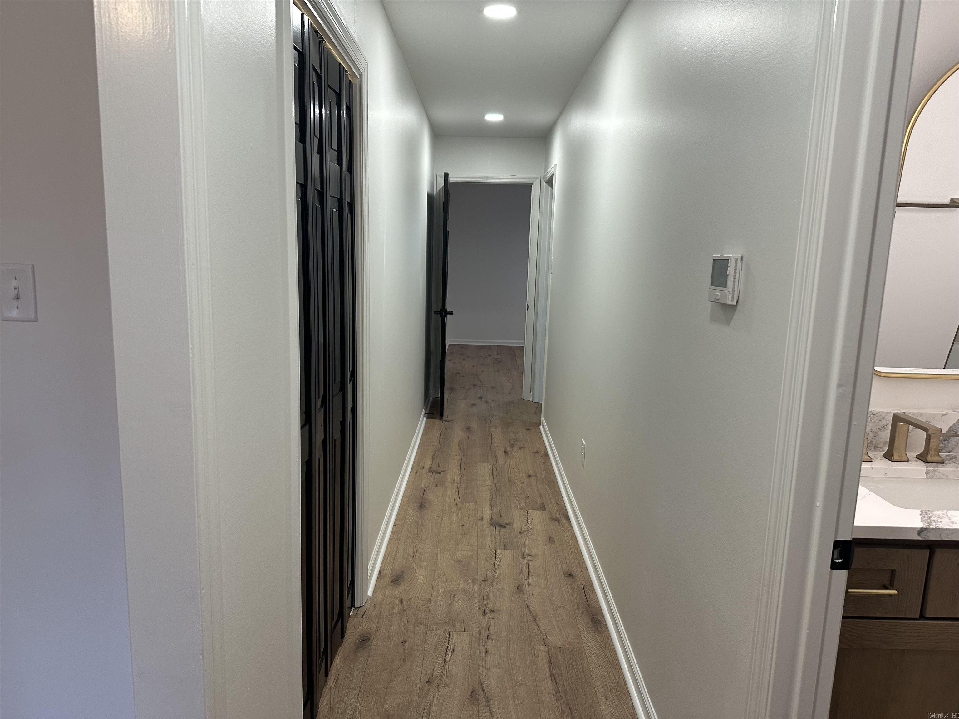 INDIAN HILLS - Residential