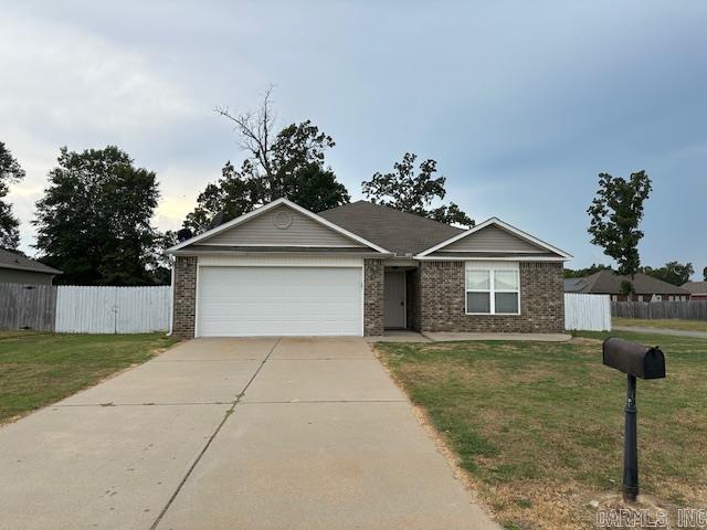Nice corner lot with 6ft. privacy fence. Three bedrooms/two bath jet tub and seperate shower , walk in closet, , Kitchen features eat in bar with marble counters tops , all electric appliances. Home is low maintance all electric in great location. Nice big back yard with covered patio. Greenbrier East Side Elementry School and Soccer field very close by. Perfect first time home buyer or retiree. See agent remarks for combo code.