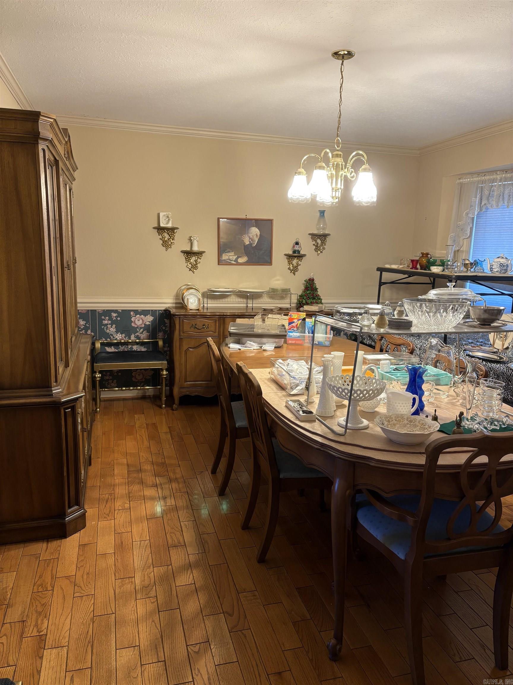 RIVER OAKS - Residential