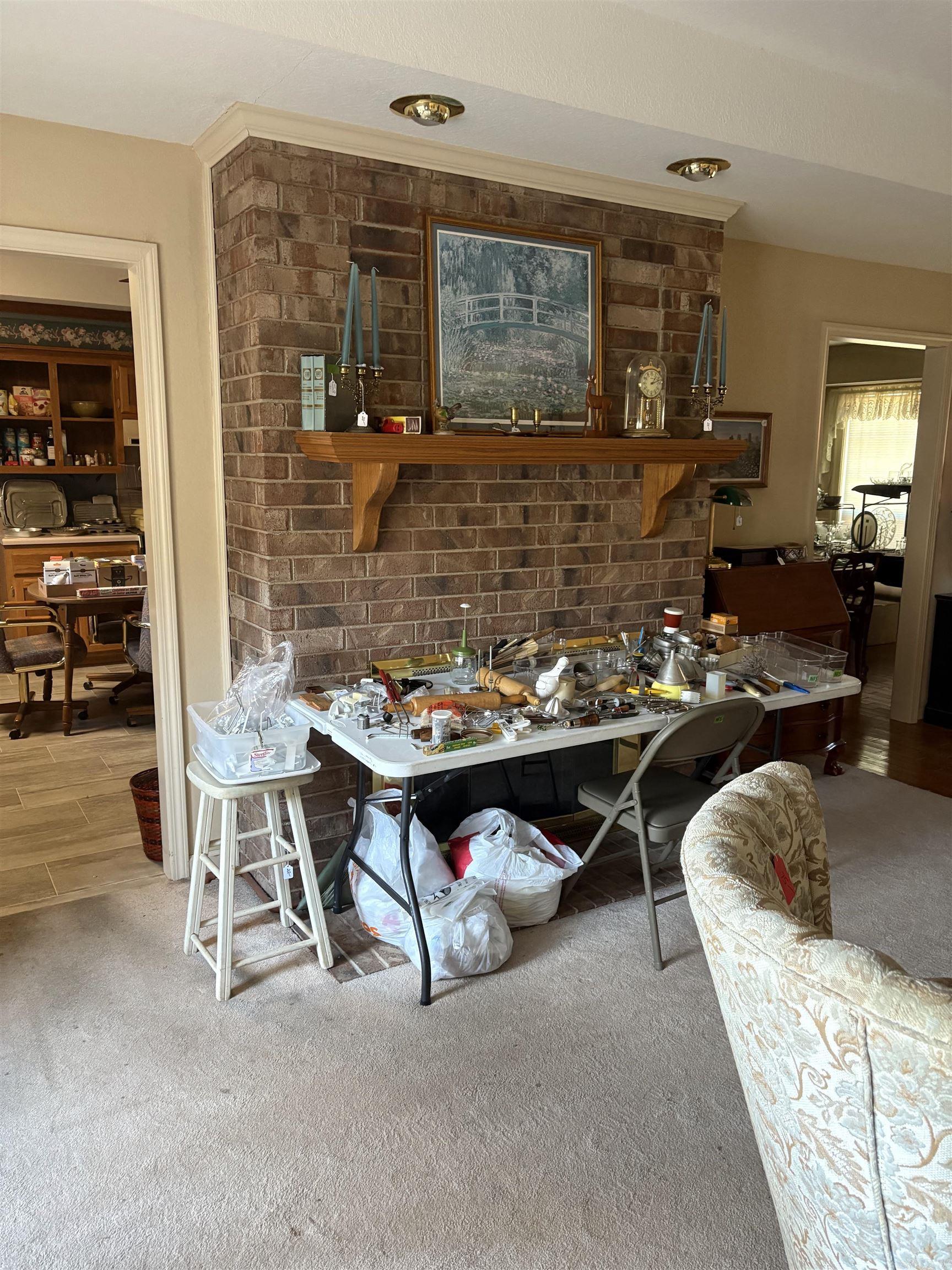 RIVER OAKS - Residential