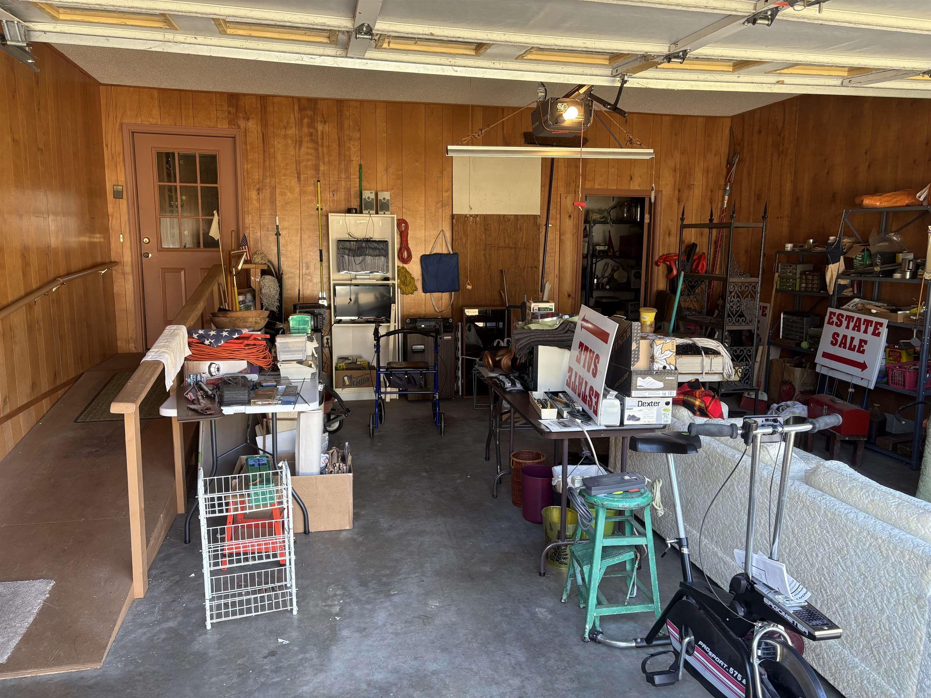 RIVER OAKS - Residential