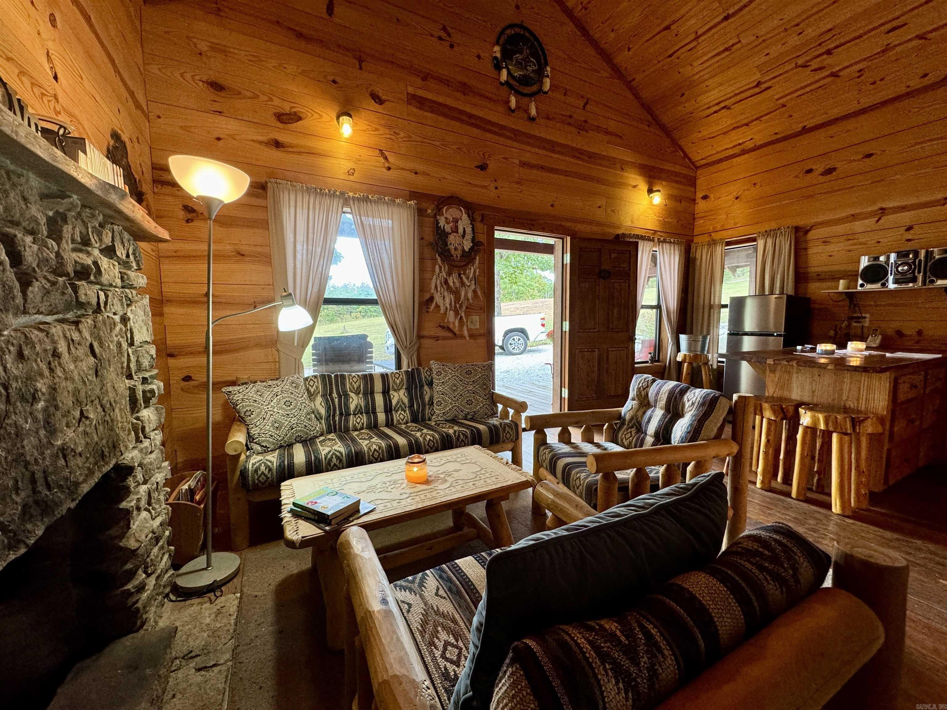 VIKING LANDING - Residential