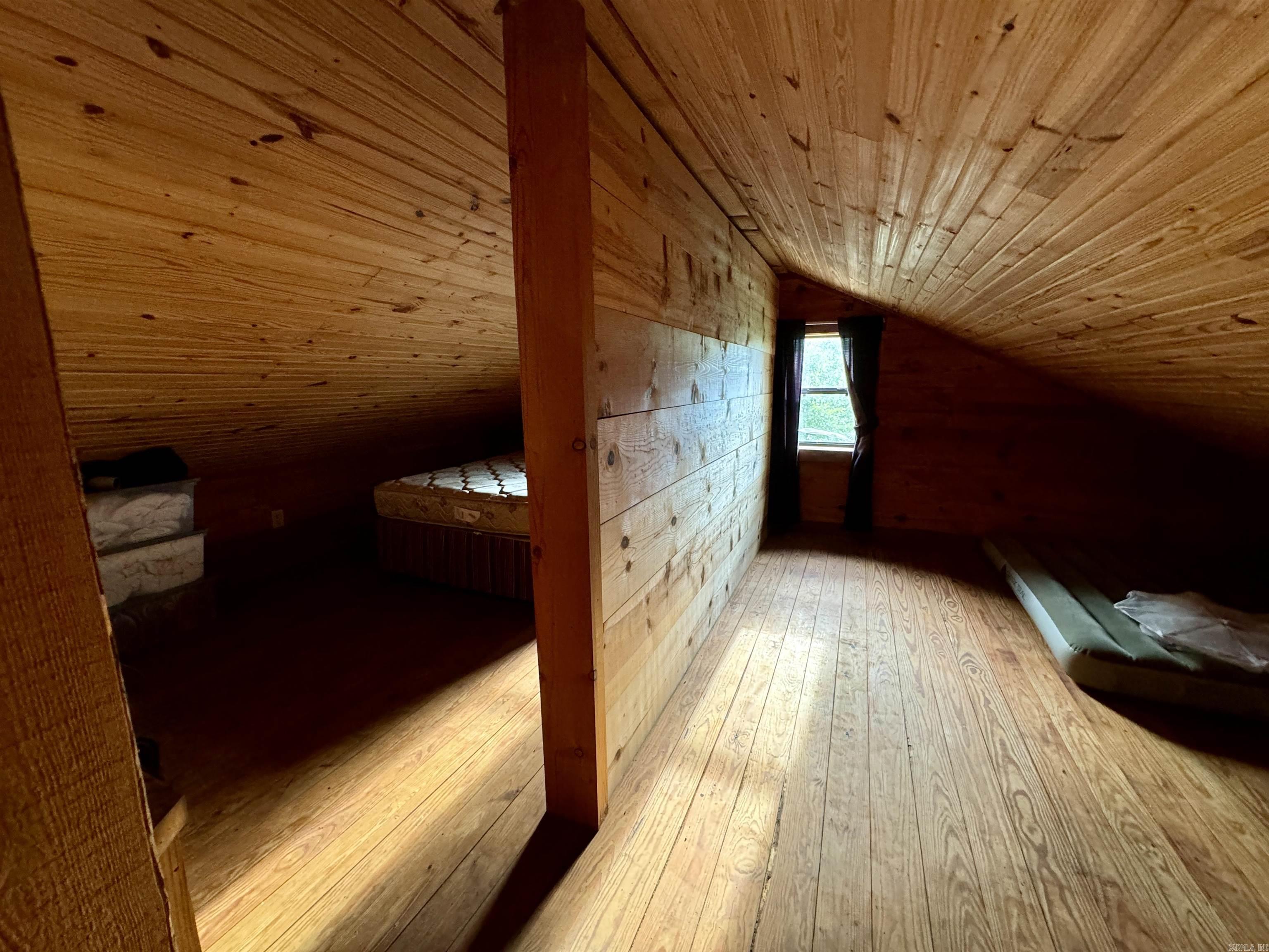 VIKING LANDING - Residential