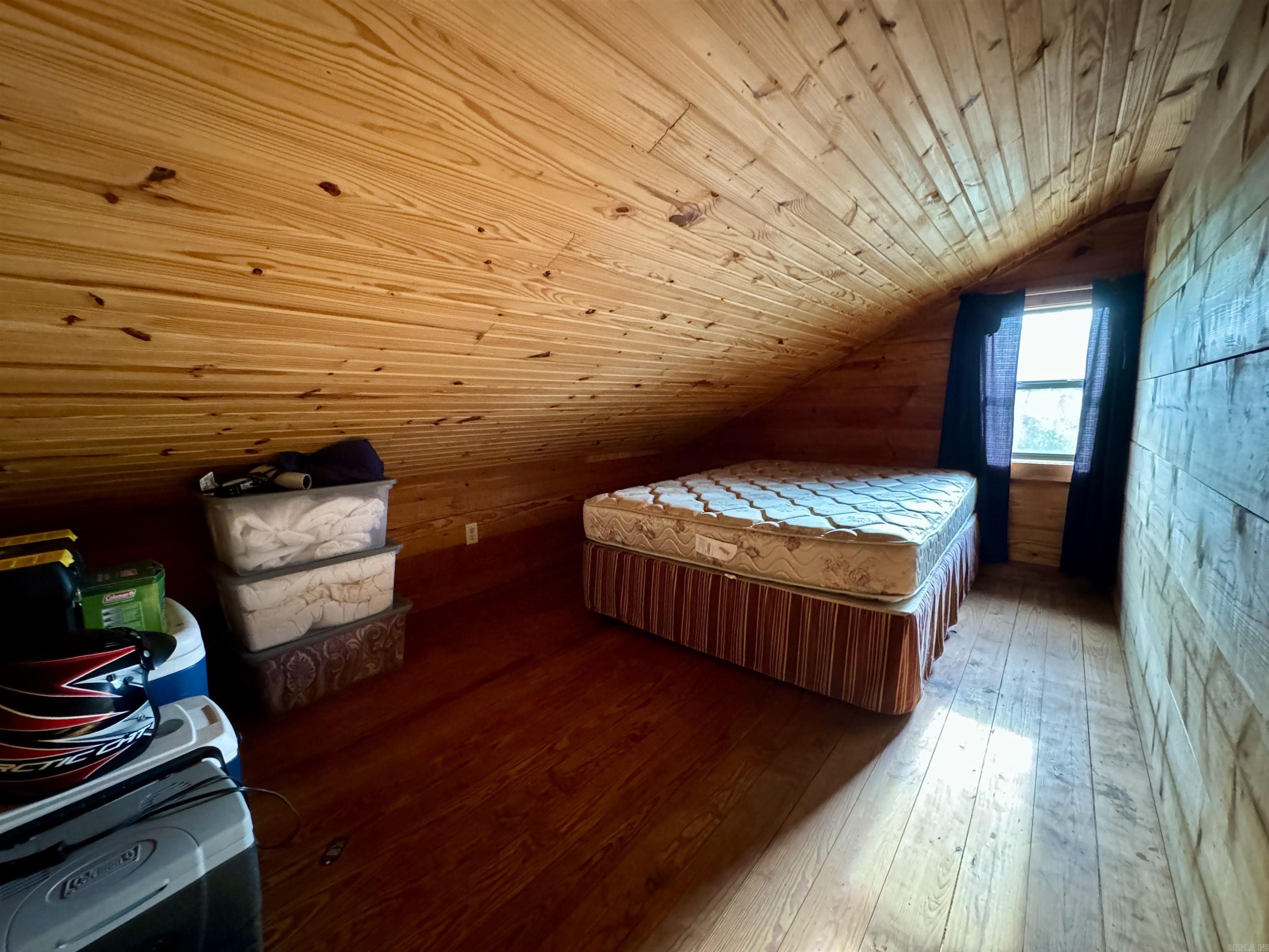 VIKING LANDING - Residential