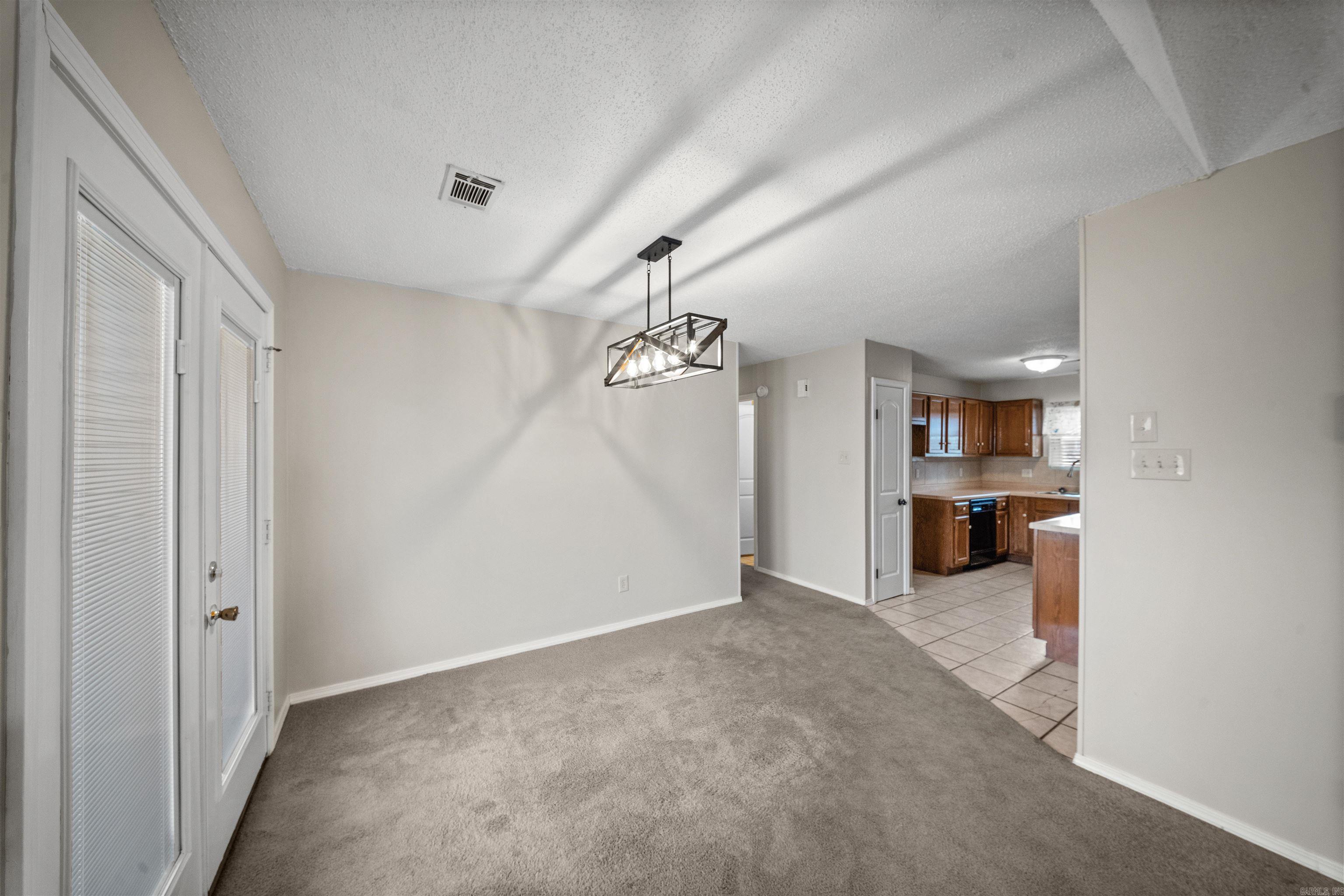 ROLLING OAKS - Residential