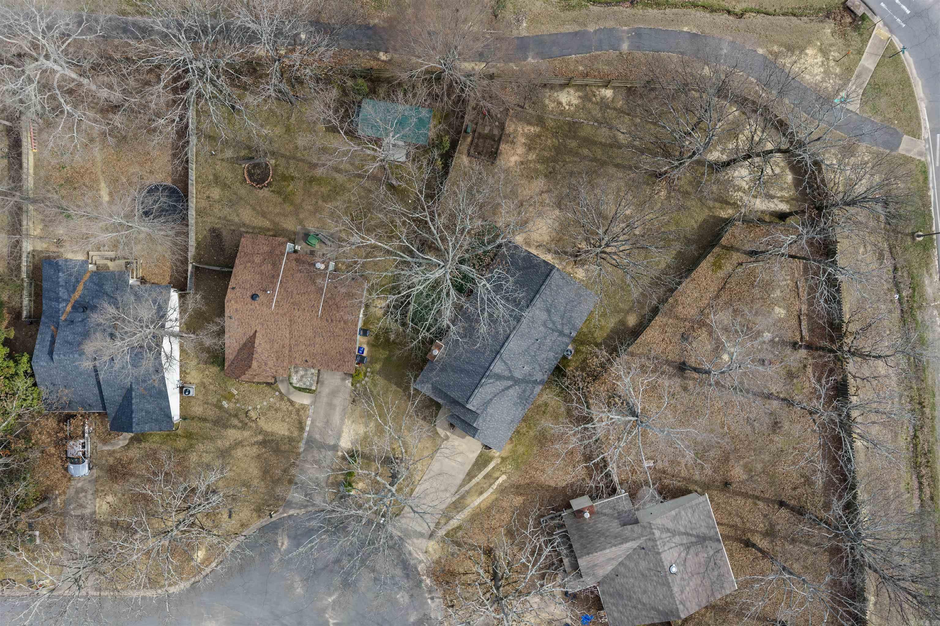 ROLLING OAKS - Residential