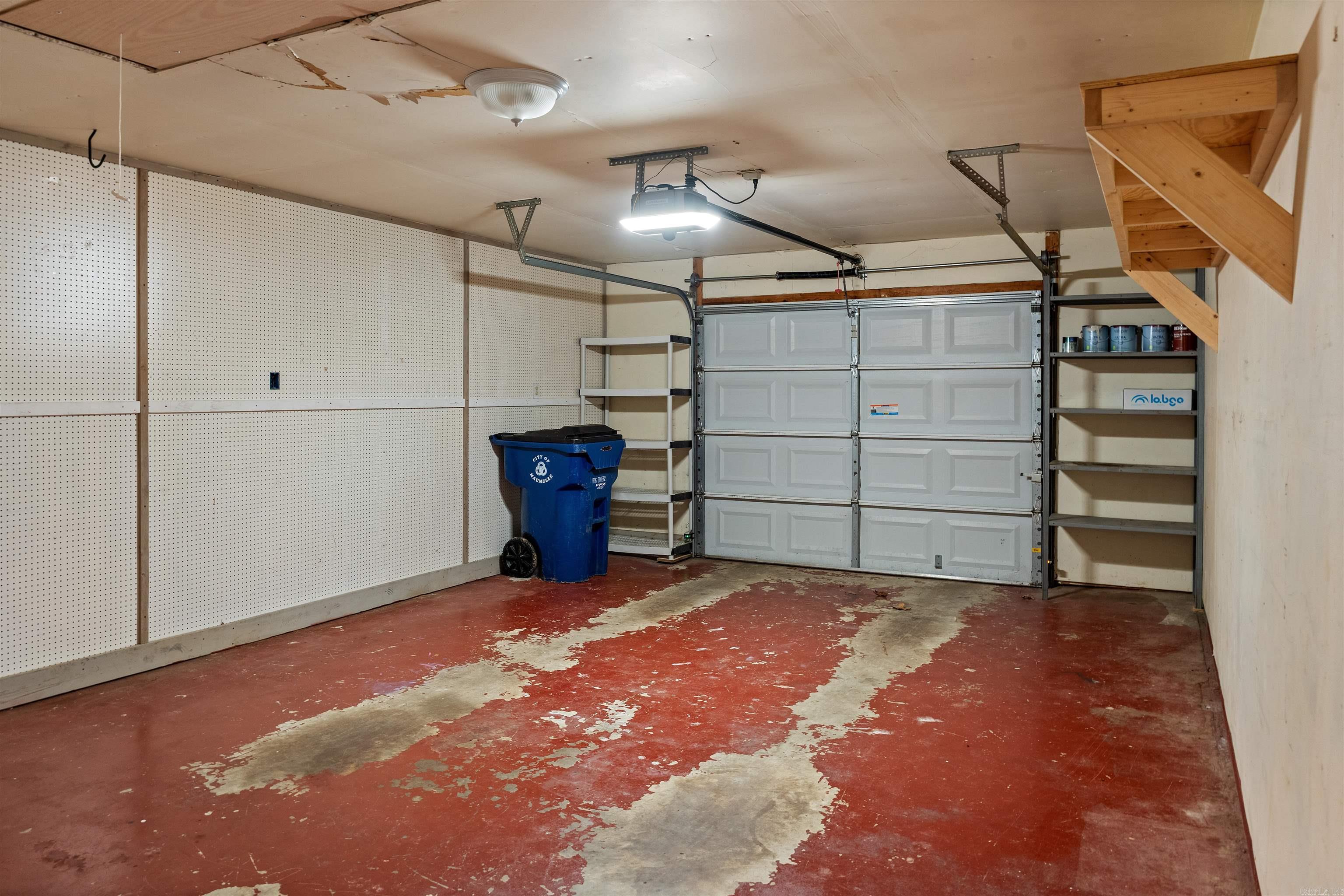 ROLLING OAKS - Residential