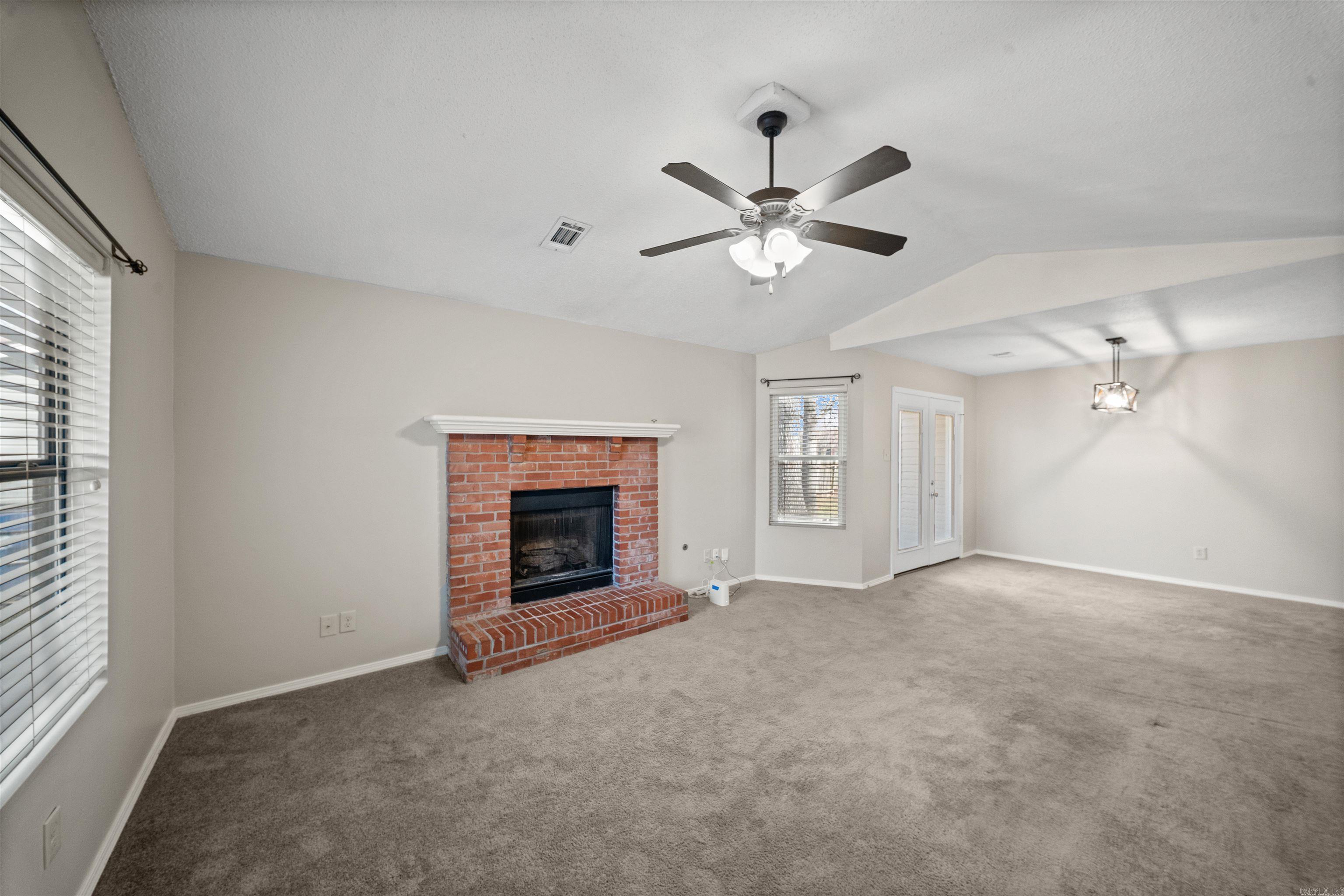 ROLLING OAKS - Residential