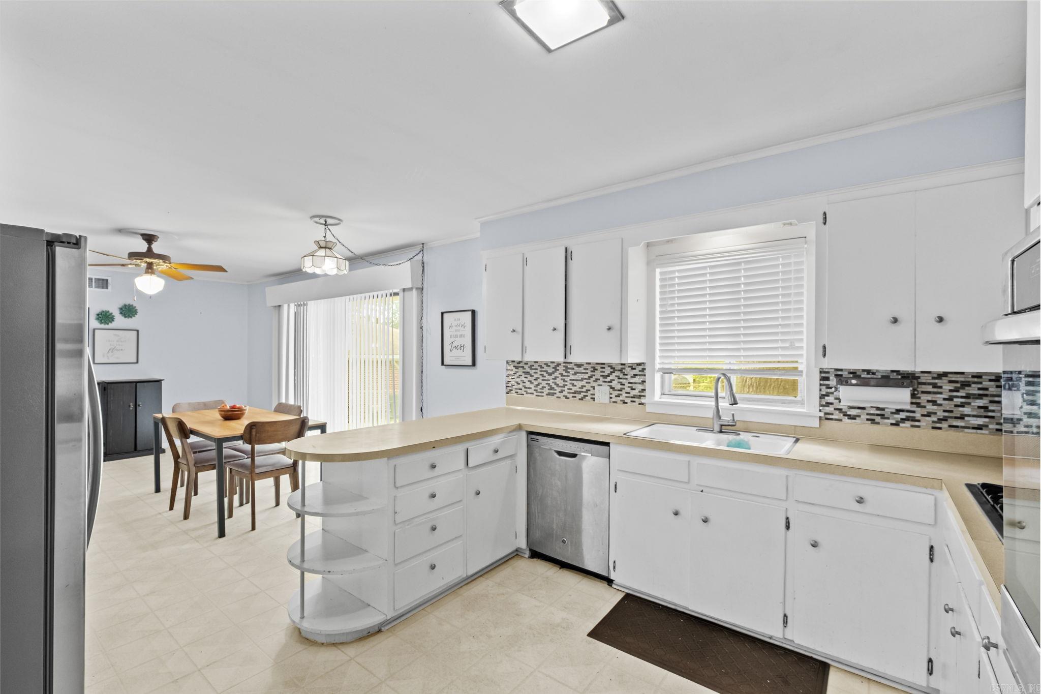 POINT O`WOODS ADDN - Residential