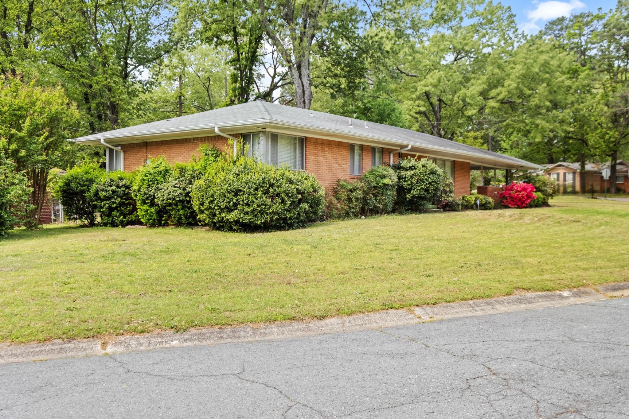 POINT O`WOODS ADDN - Residential