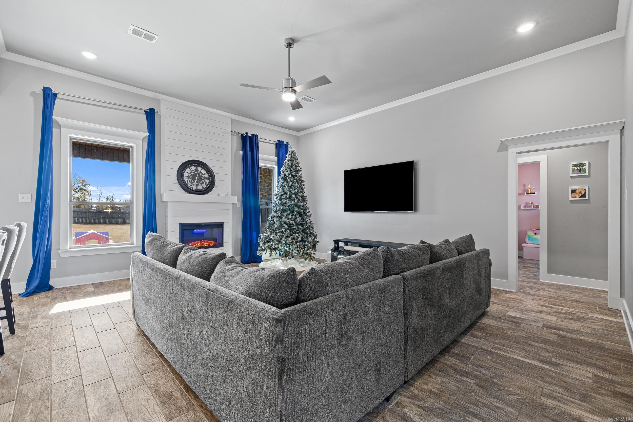 MOUNT TABOR ESTATES - Residential