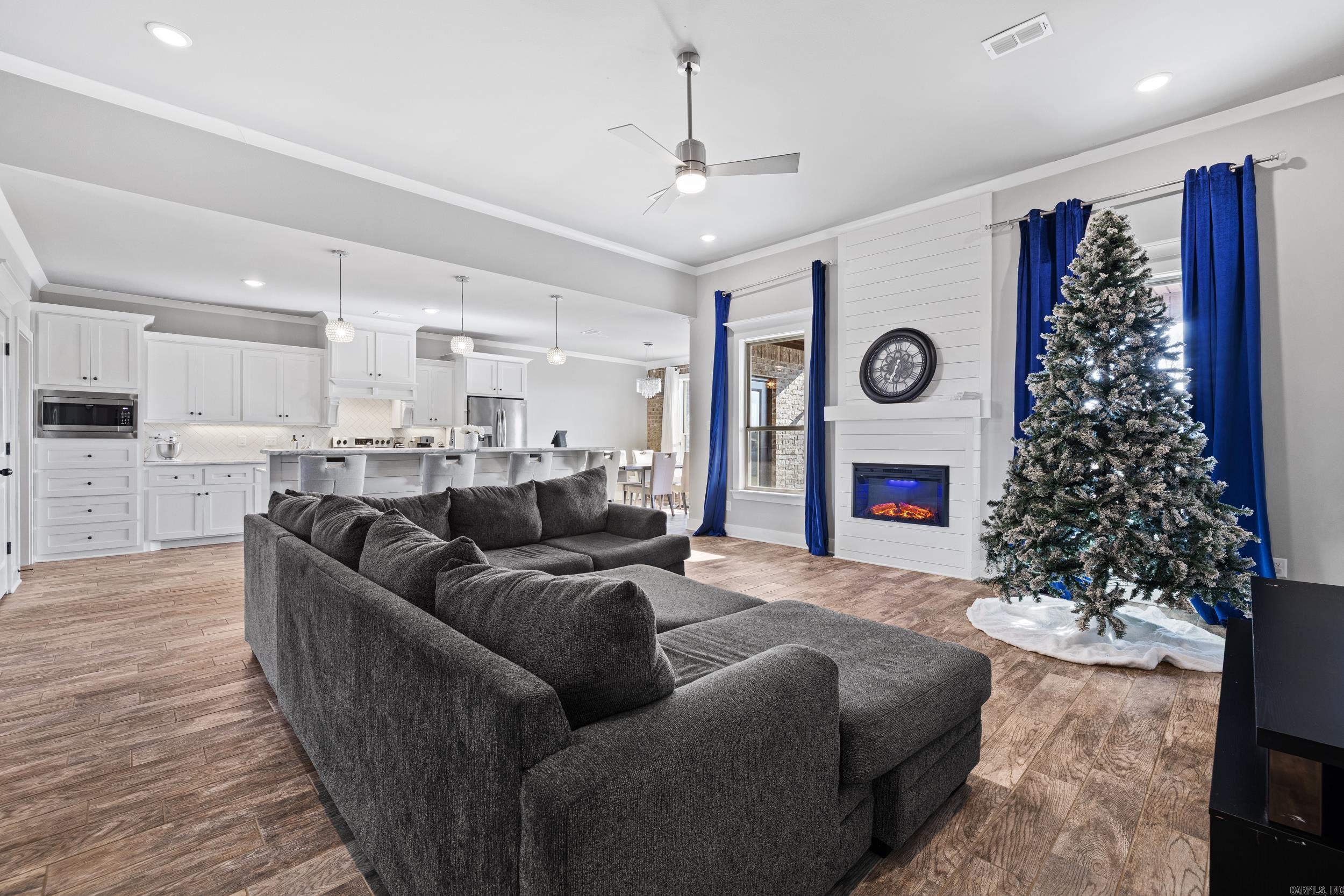 MOUNT TABOR ESTATES - Residential