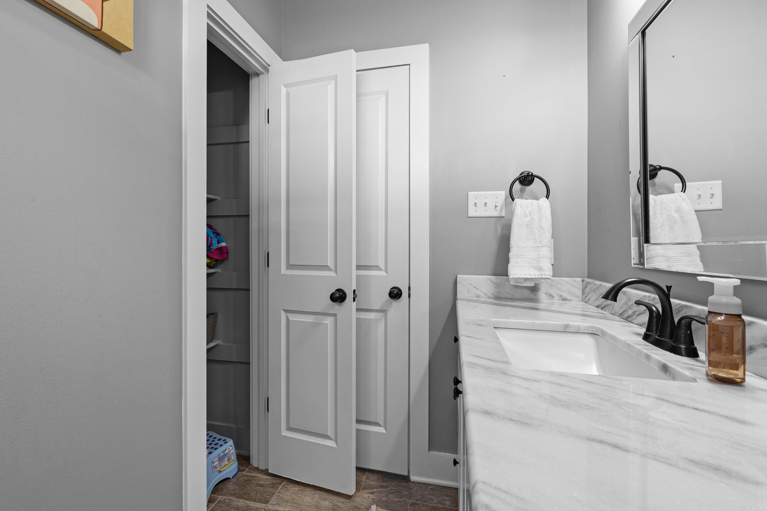 MOUNT TABOR ESTATES - Residential