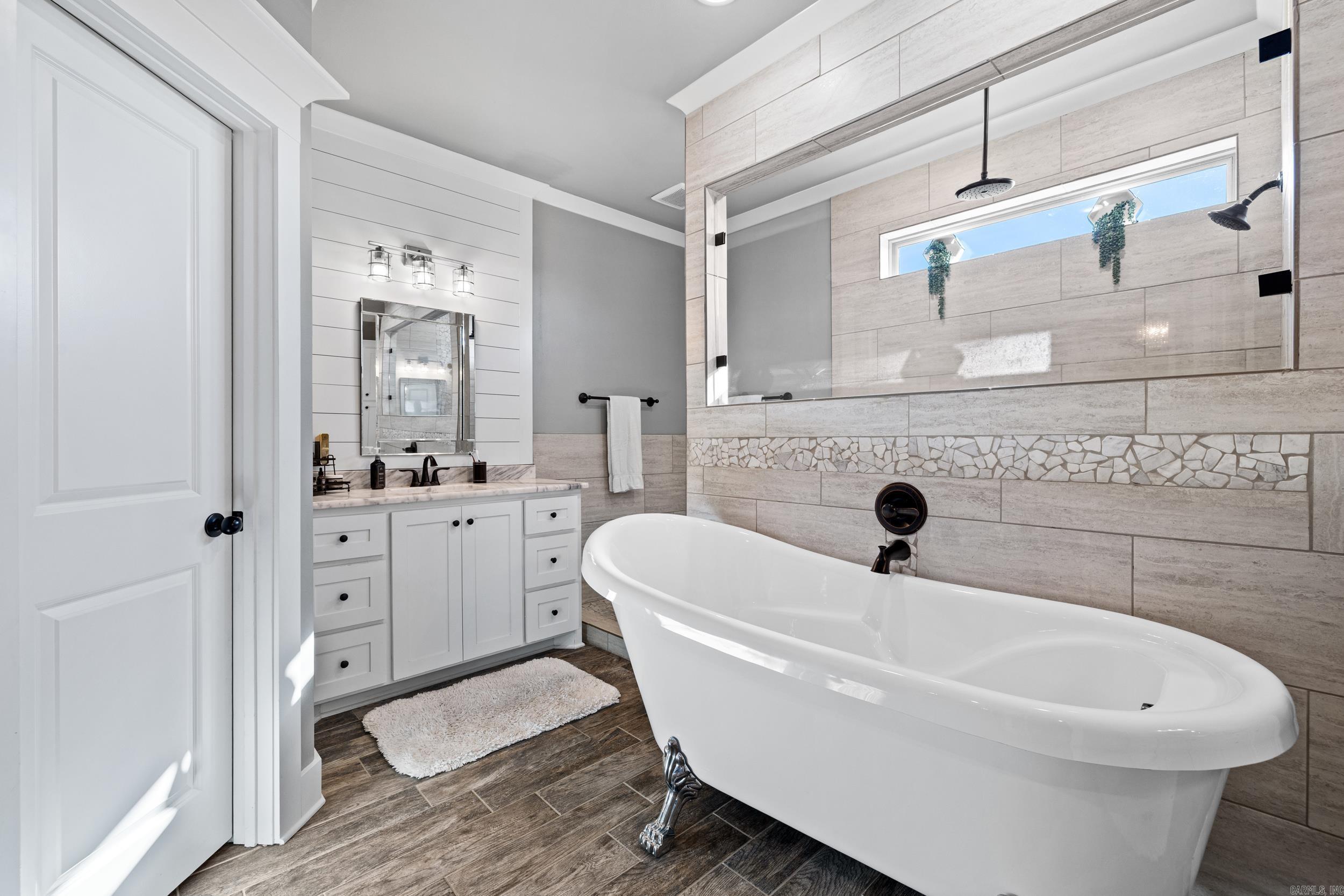 MOUNT TABOR ESTATES - Residential