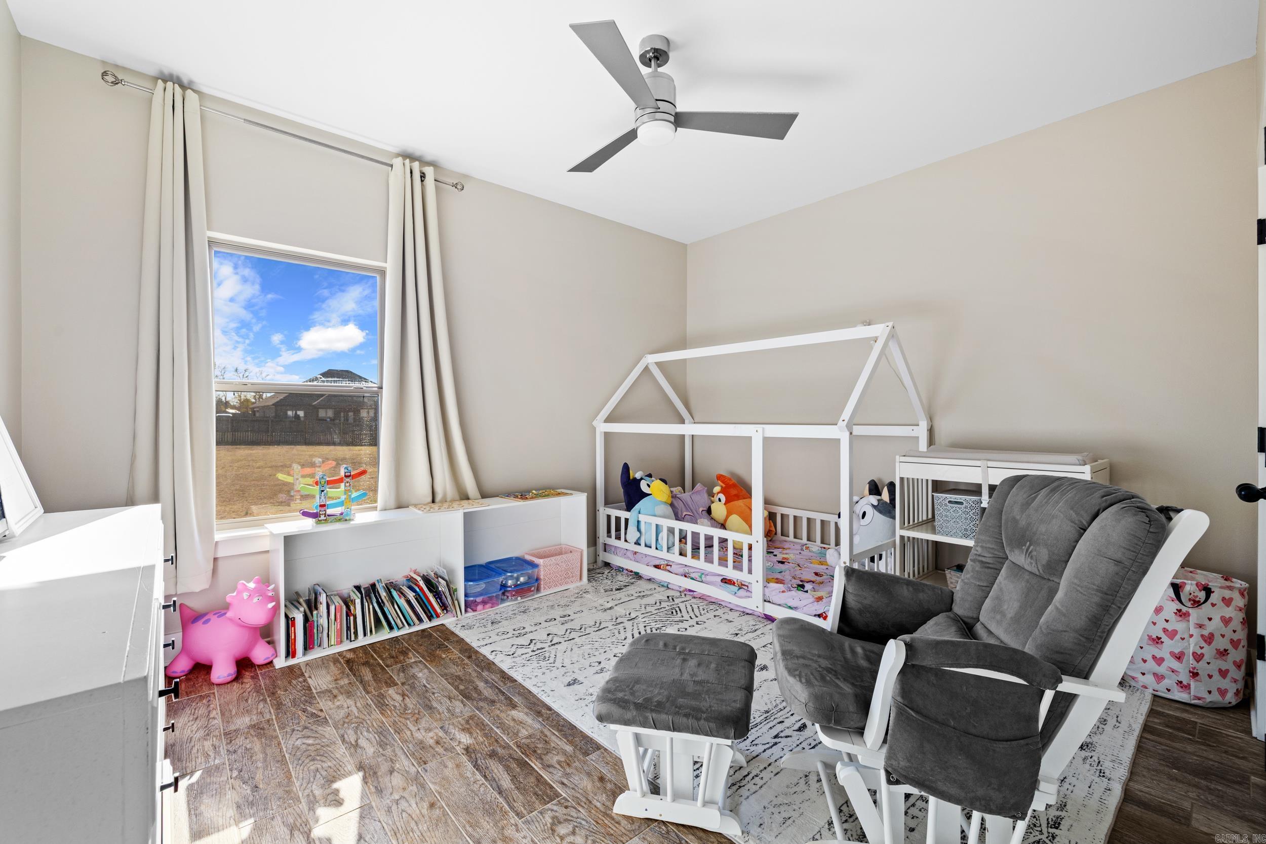 MOUNT TABOR ESTATES - Residential