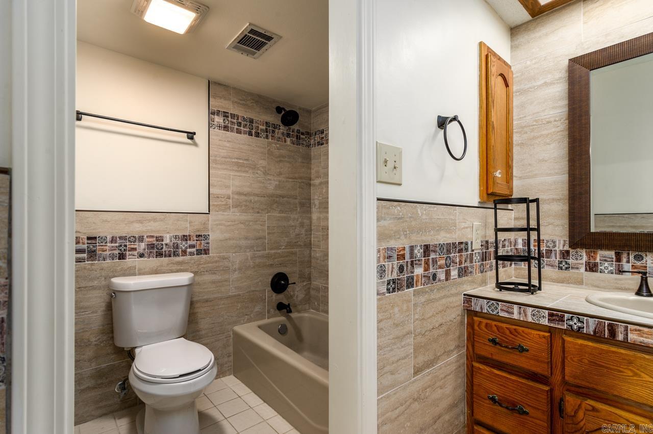 INDIAN HILLS - Residential