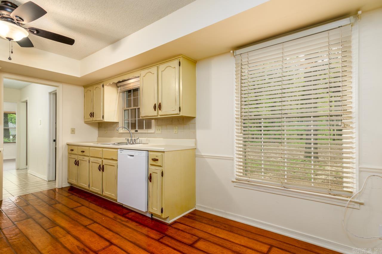 INDIAN HILLS - Residential