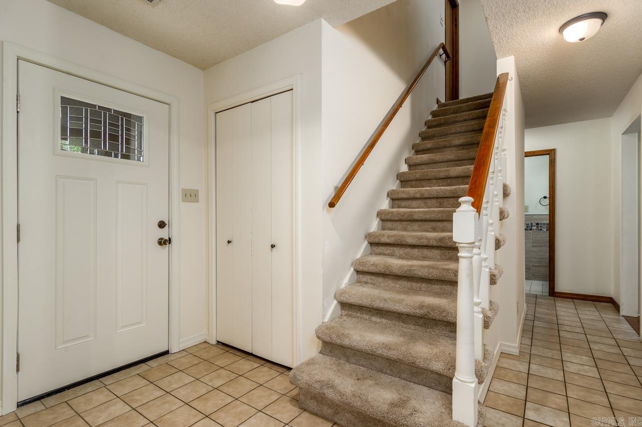 INDIAN HILLS - Residential