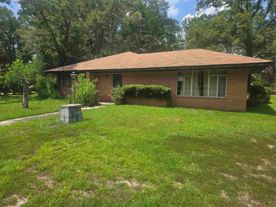 Foreclosure Opportunity! This 3-4 bedroom, 3 bath home offers incredible potential for the right buyer. Featuring a spacious layout with a large living room and a separate den that could serve as a 4th bedroom, this property sits on a slab foundation in a quiet, established neighborhood. Ductwork is already in place for central heat and air. The home does require extensive repairs and updates but could be transformed into a beautiful residence or investment property. Don’t miss out on this value-packed opportunity!