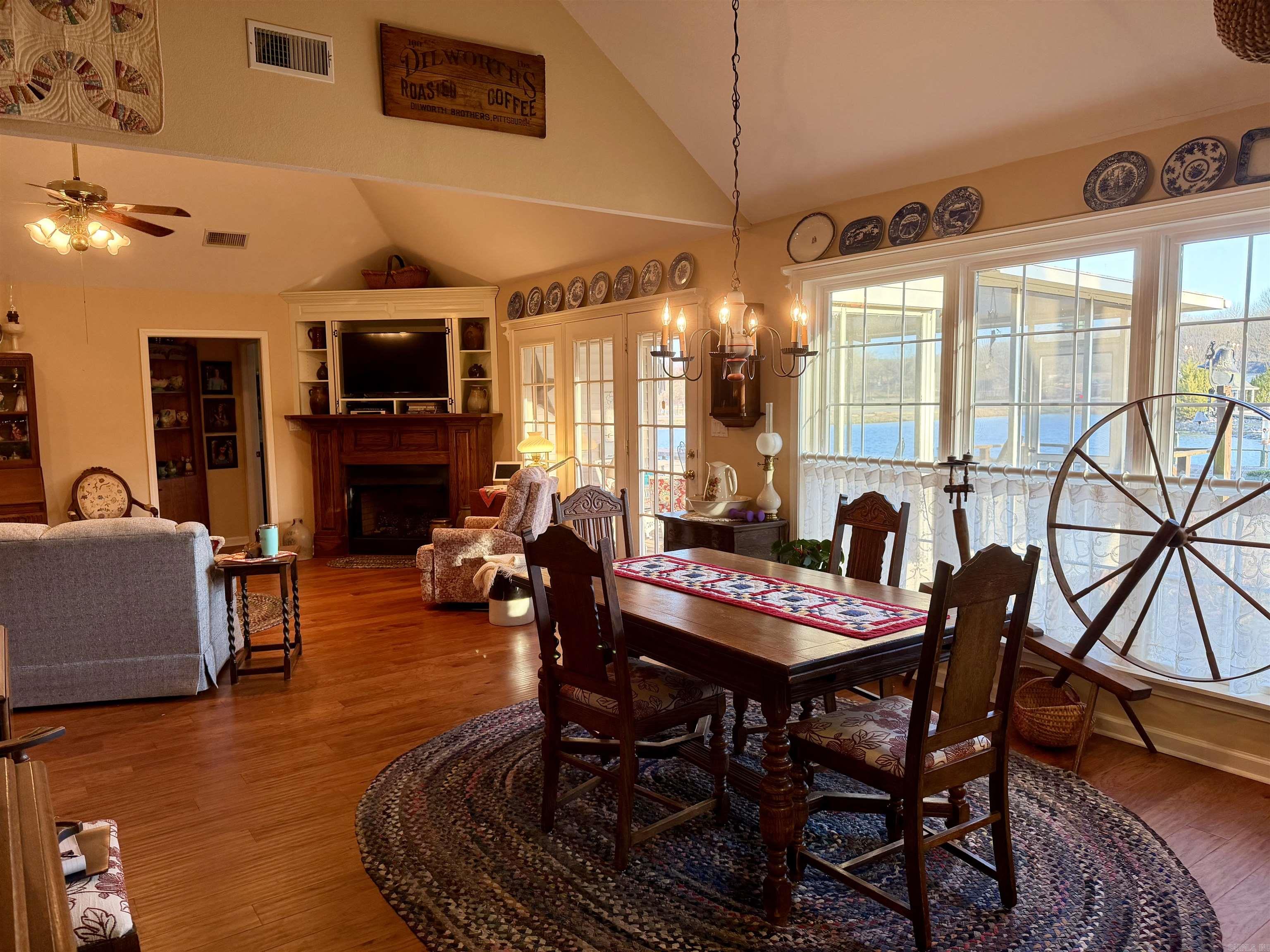 SEARCY LANDING - Residential