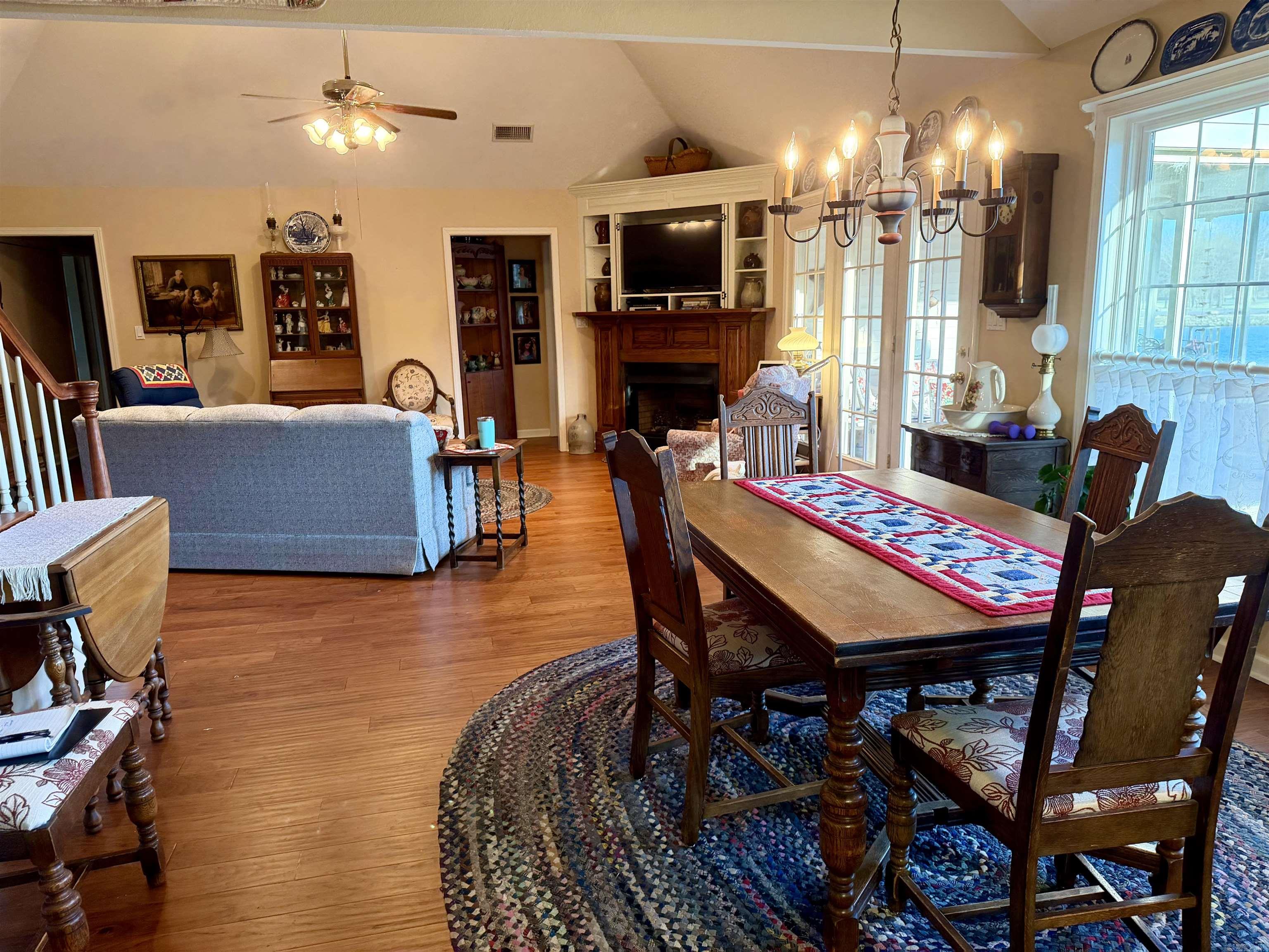 SEARCY LANDING - Residential