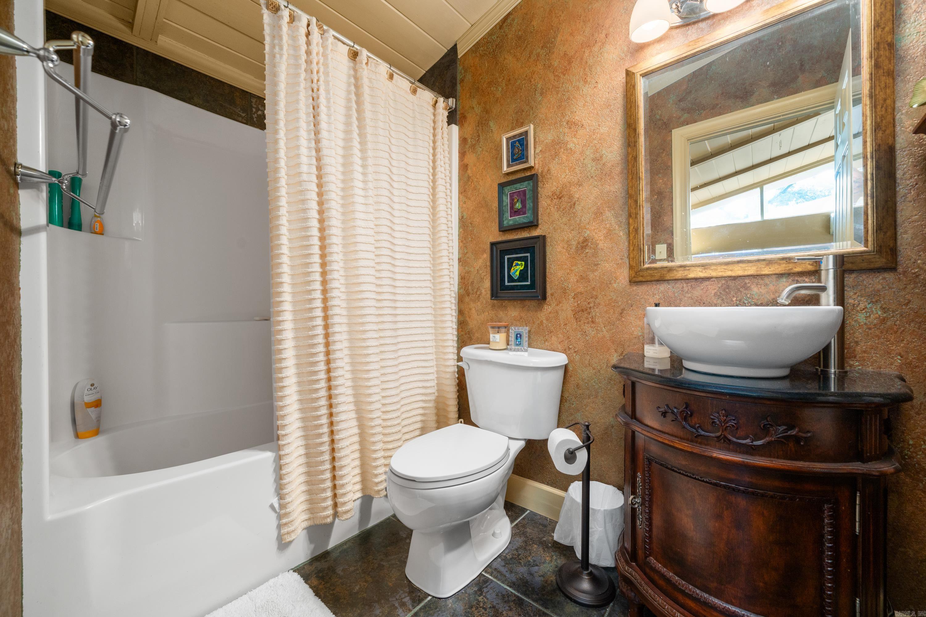 ALPINE CHALET HPR - Residential